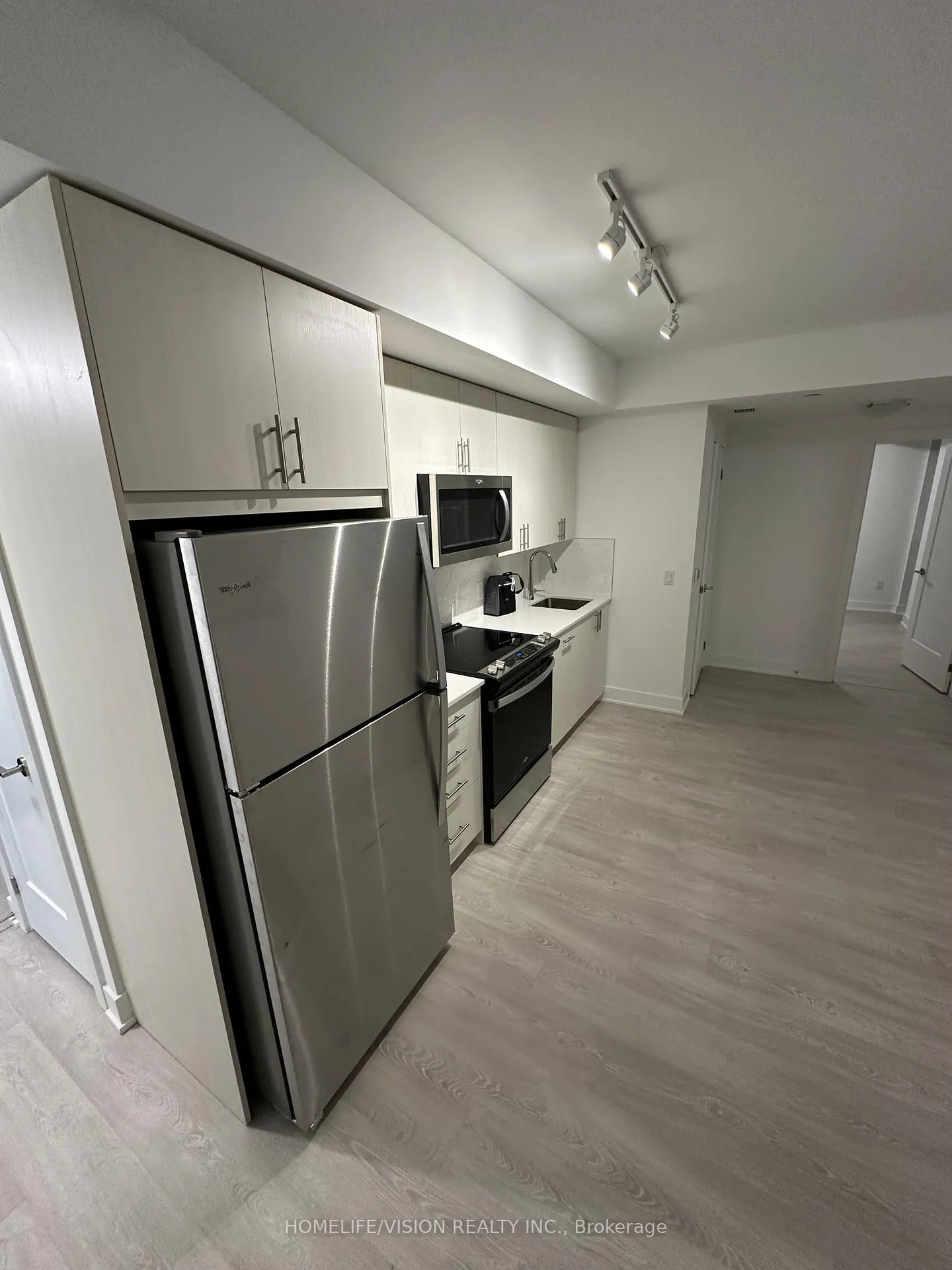 Photo 7 of Unit 506, 2545 Simcoe Street N, Oshawa, Windfields — HOMEH