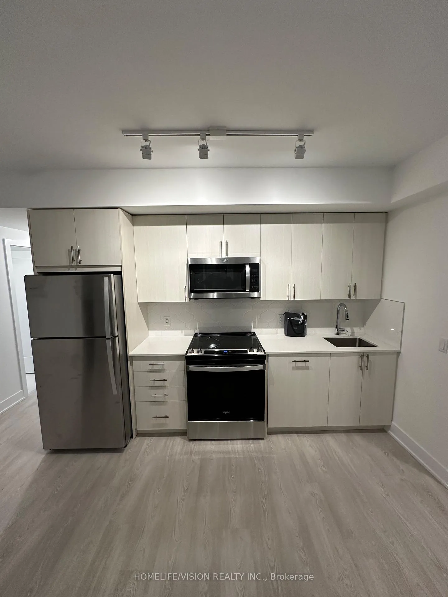 Photo 13 of Unit 506, 2545 Simcoe Street N, Oshawa, Windfields — HOMEH