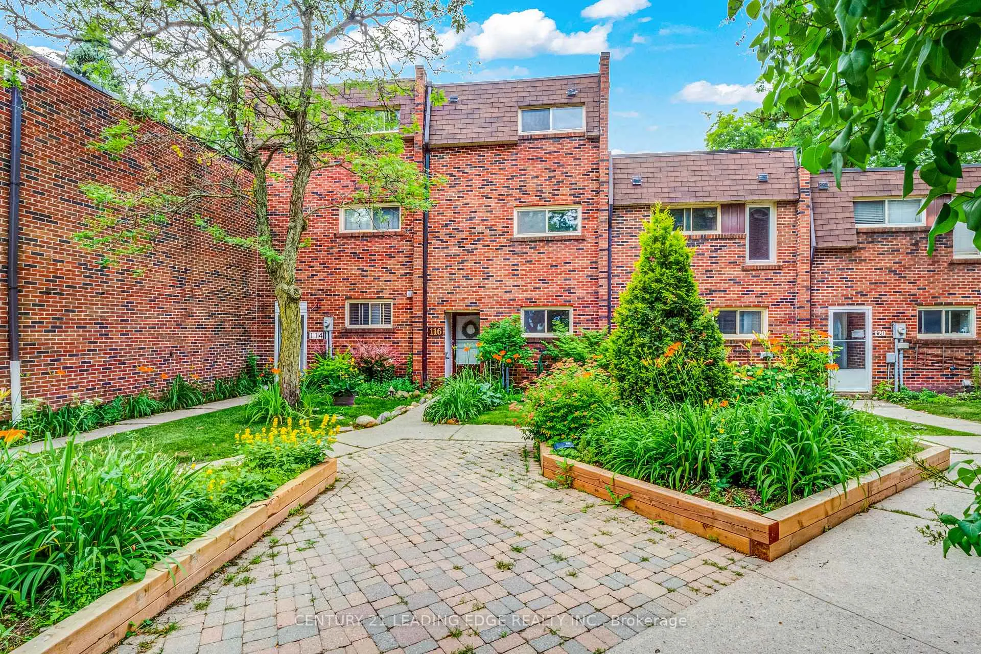 Front of Unit 4, 116 Wales Avenue