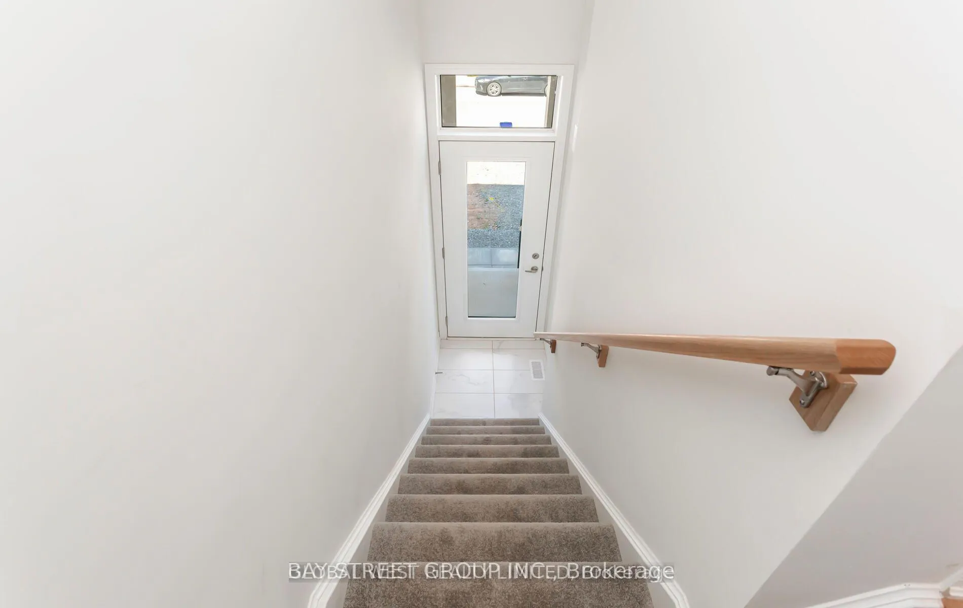 Photo 3 of Unit 8, 16 Reid Avenue, Hamilton, McQuesten — HOMEH