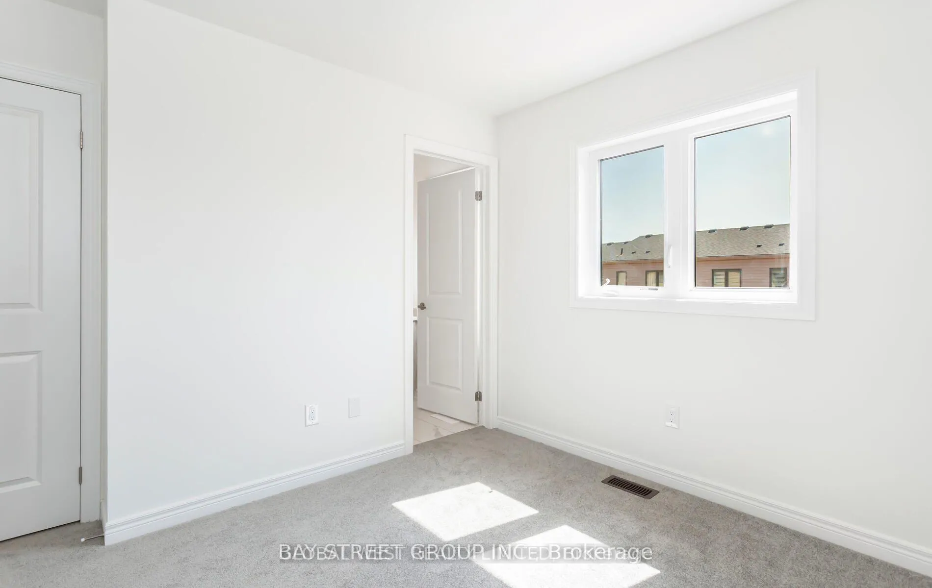 Photo 10 of Unit 8, 16 Reid Avenue, Hamilton, McQuesten — HOMEH