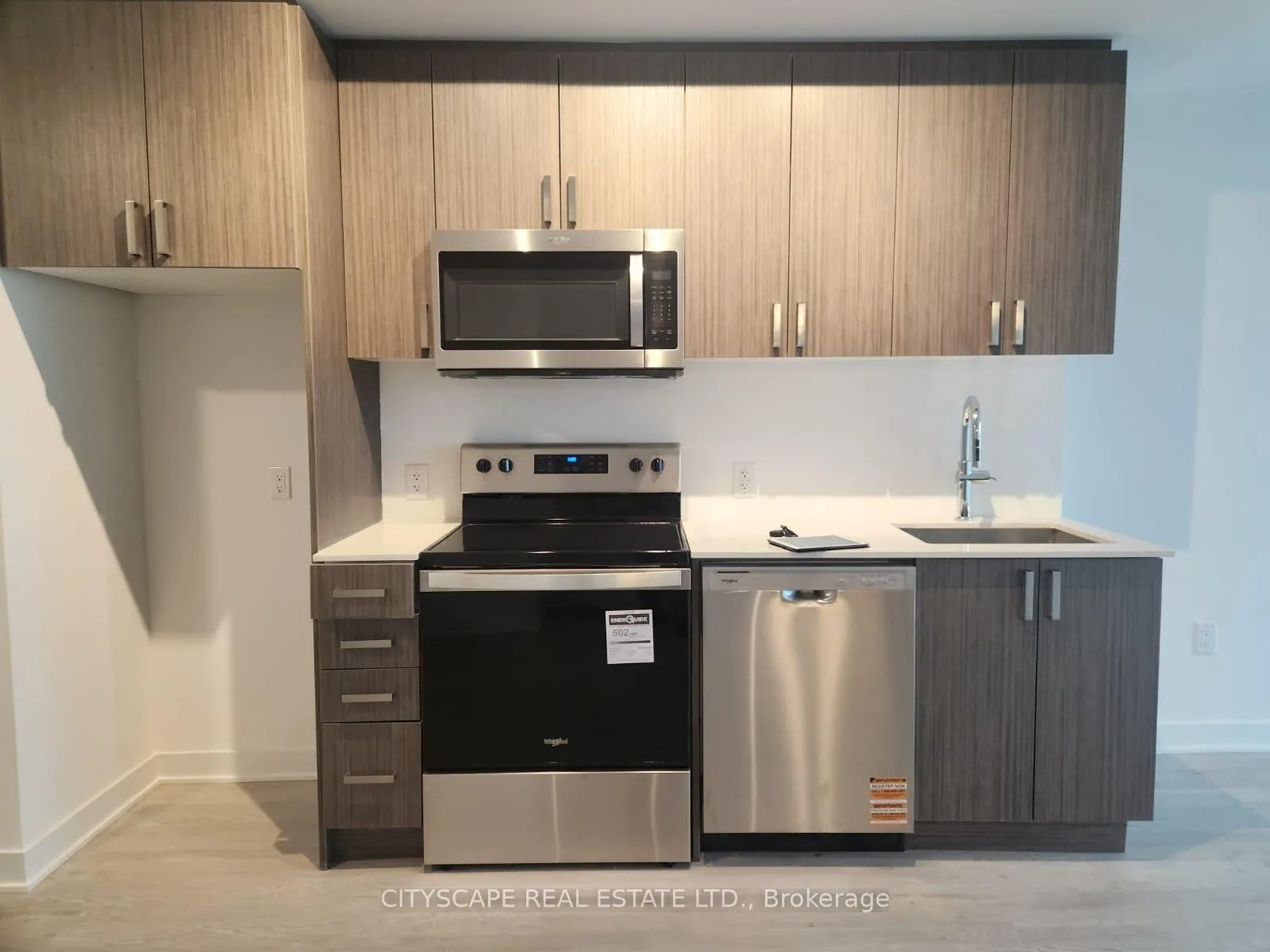 Photo 1 of Unit 618, 2782 Barton Street E, Hamilton, Riverdale — HOMEH