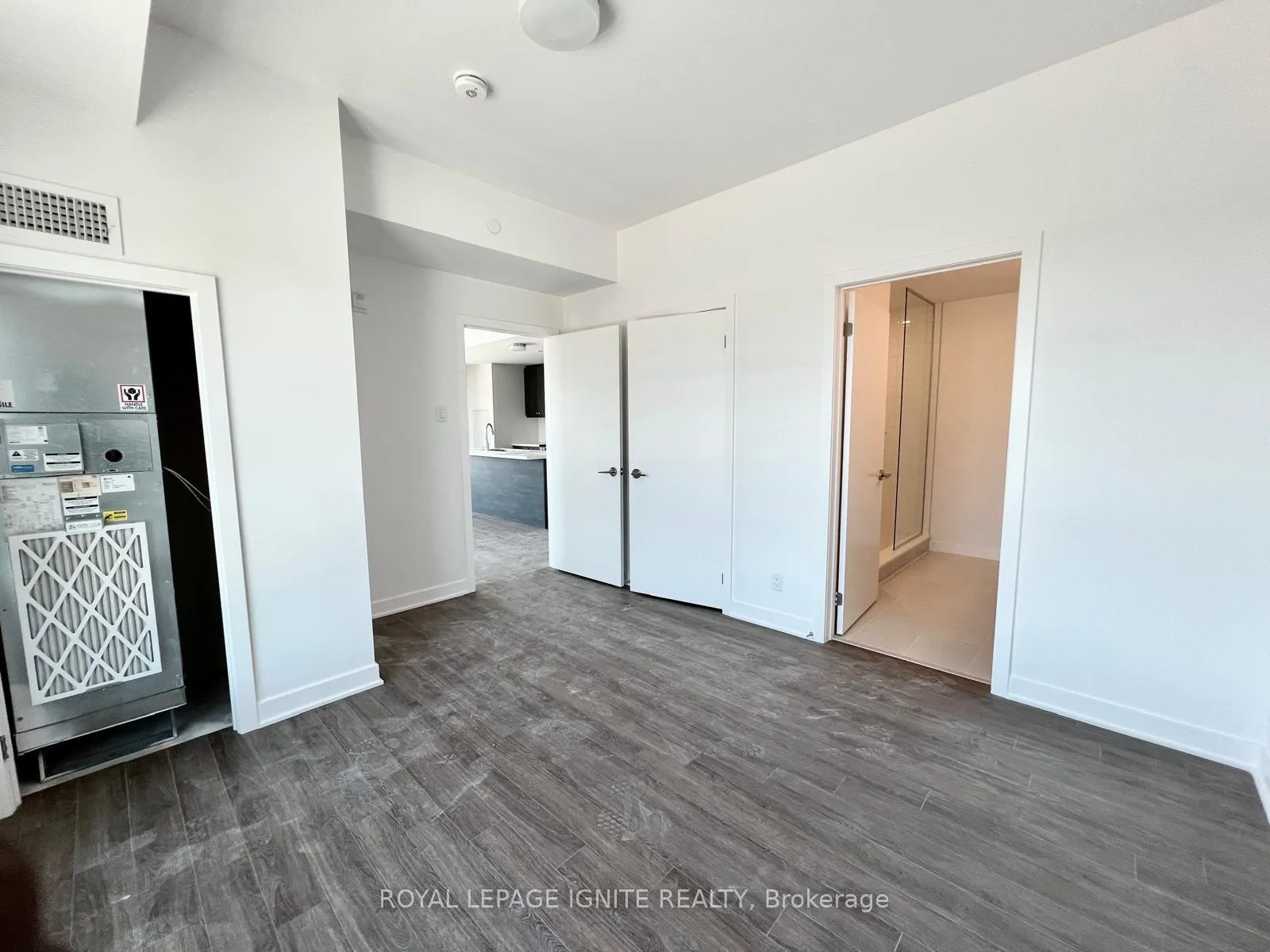 Photo 14 of Unit 402, 55 Clarington Boulevard, Clarington, Bowmanville — HOMEH