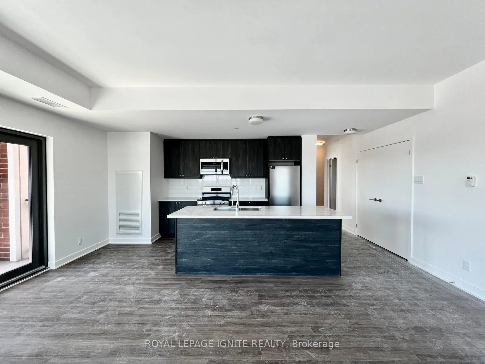 Photo 15 of Unit 402, 55 Clarington Boulevard, Clarington, Bowmanville — HOMEH