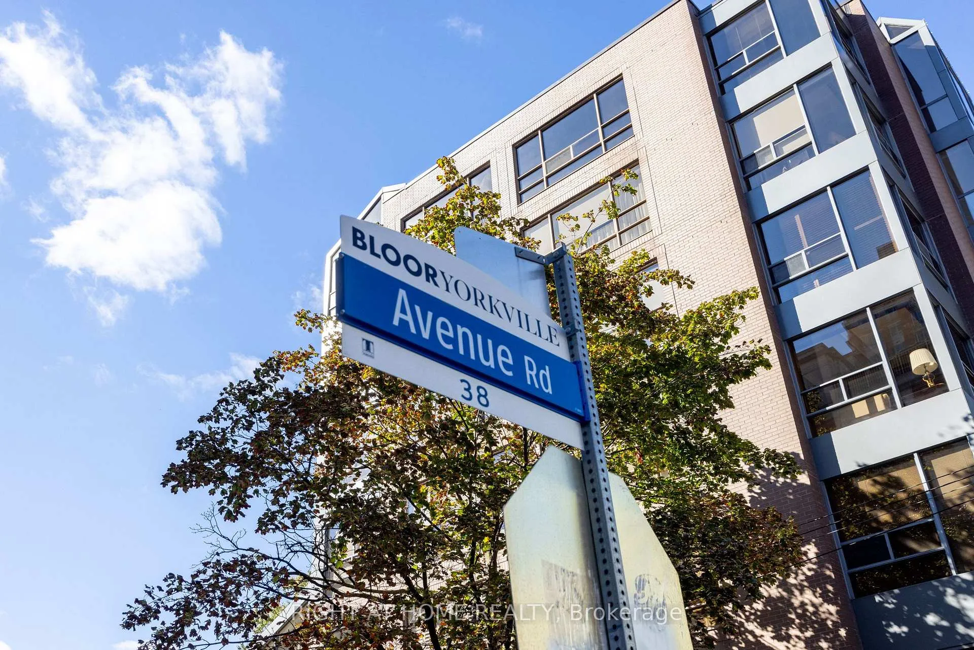 Photo 1 of Unit 606, 4 Lowther Avenue, Toronto, The Annex — HOMEH