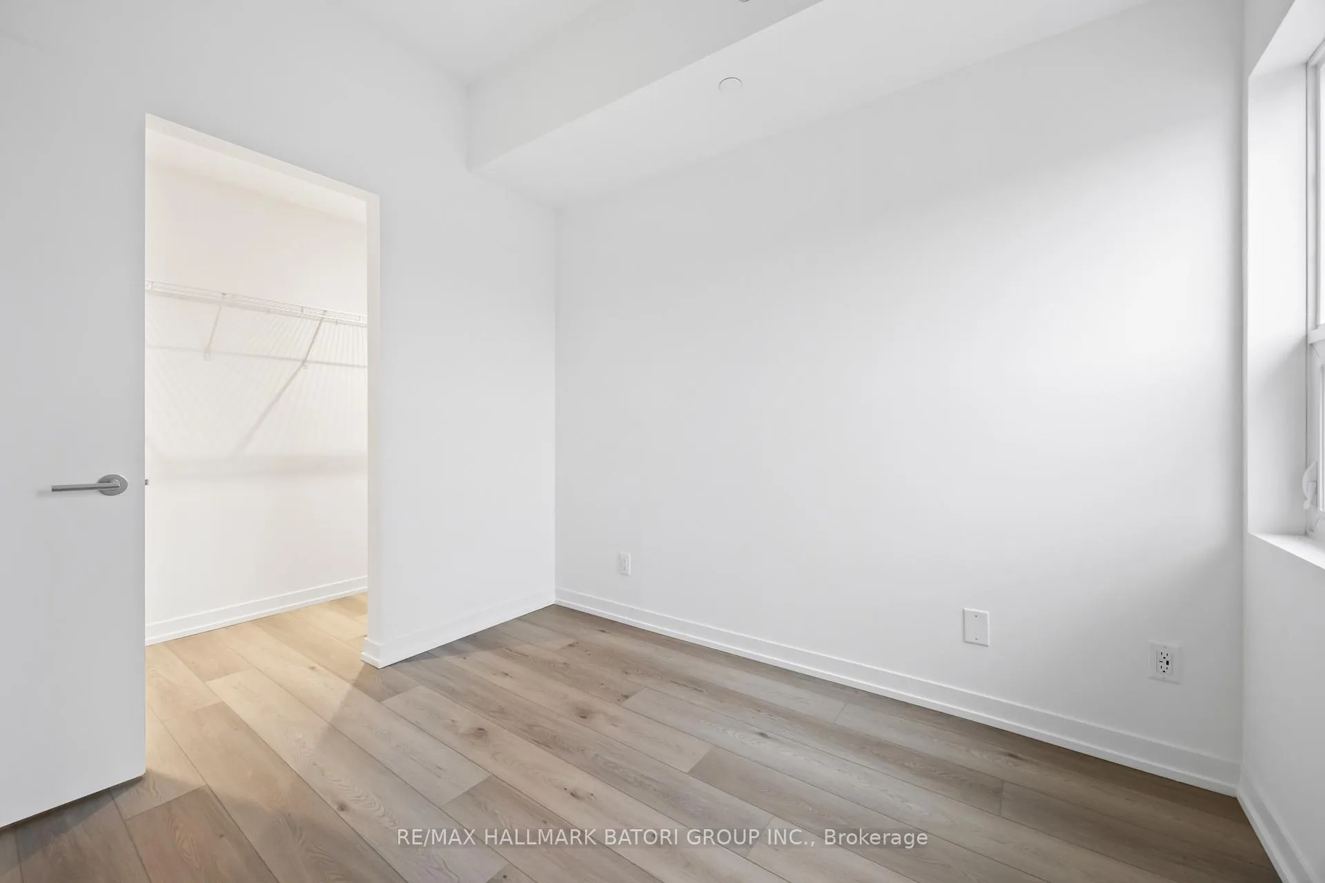 Photo 14 of Unit 402, 863 St. Clair Avenue W, Toronto, Wychwood — HOMEH