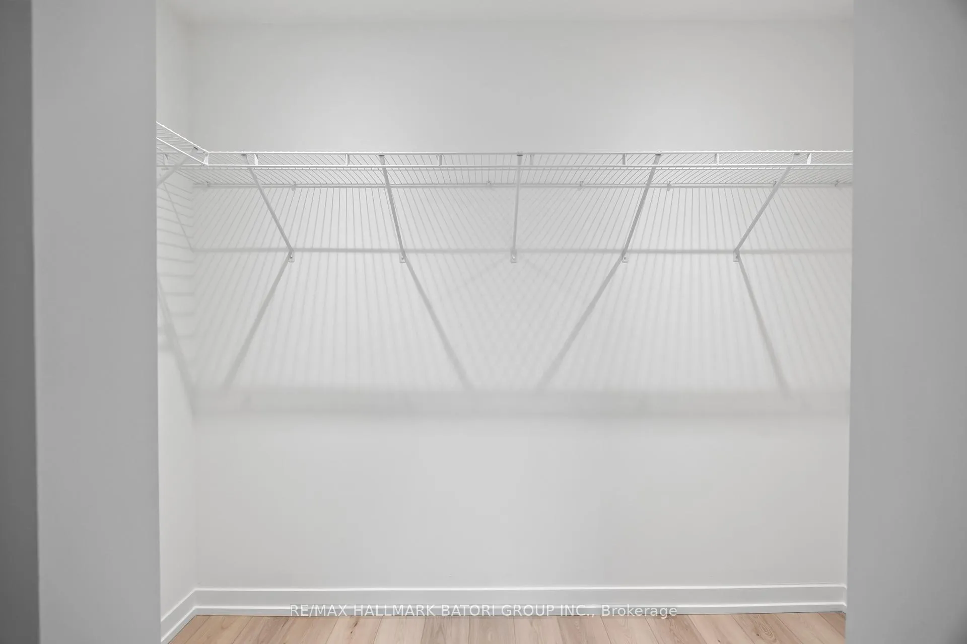 Photo 17 of Unit 402, 863 St. Clair Avenue W, Toronto, Wychwood — HOMEH