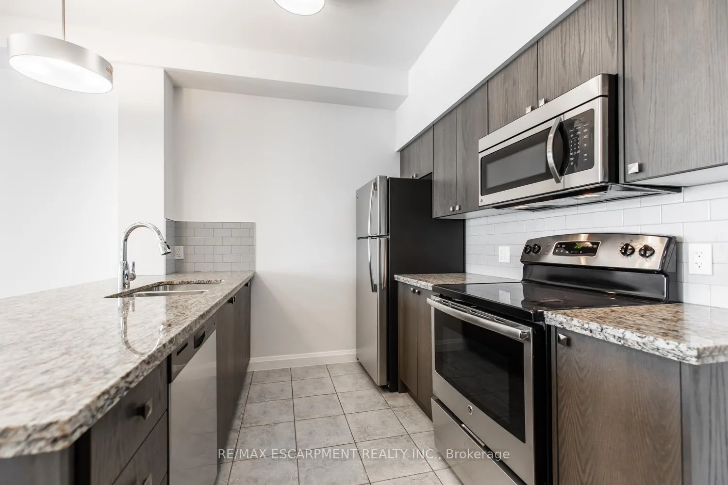 Photo 9 of Unit 1003, 112 King Street, Hamilton, Beasley — HOMEH