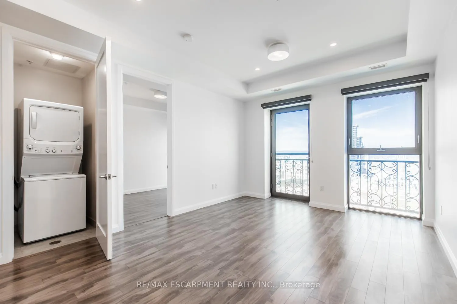 Photo 16 of Unit 1003, 112 King Street, Hamilton, Beasley — HOMEH