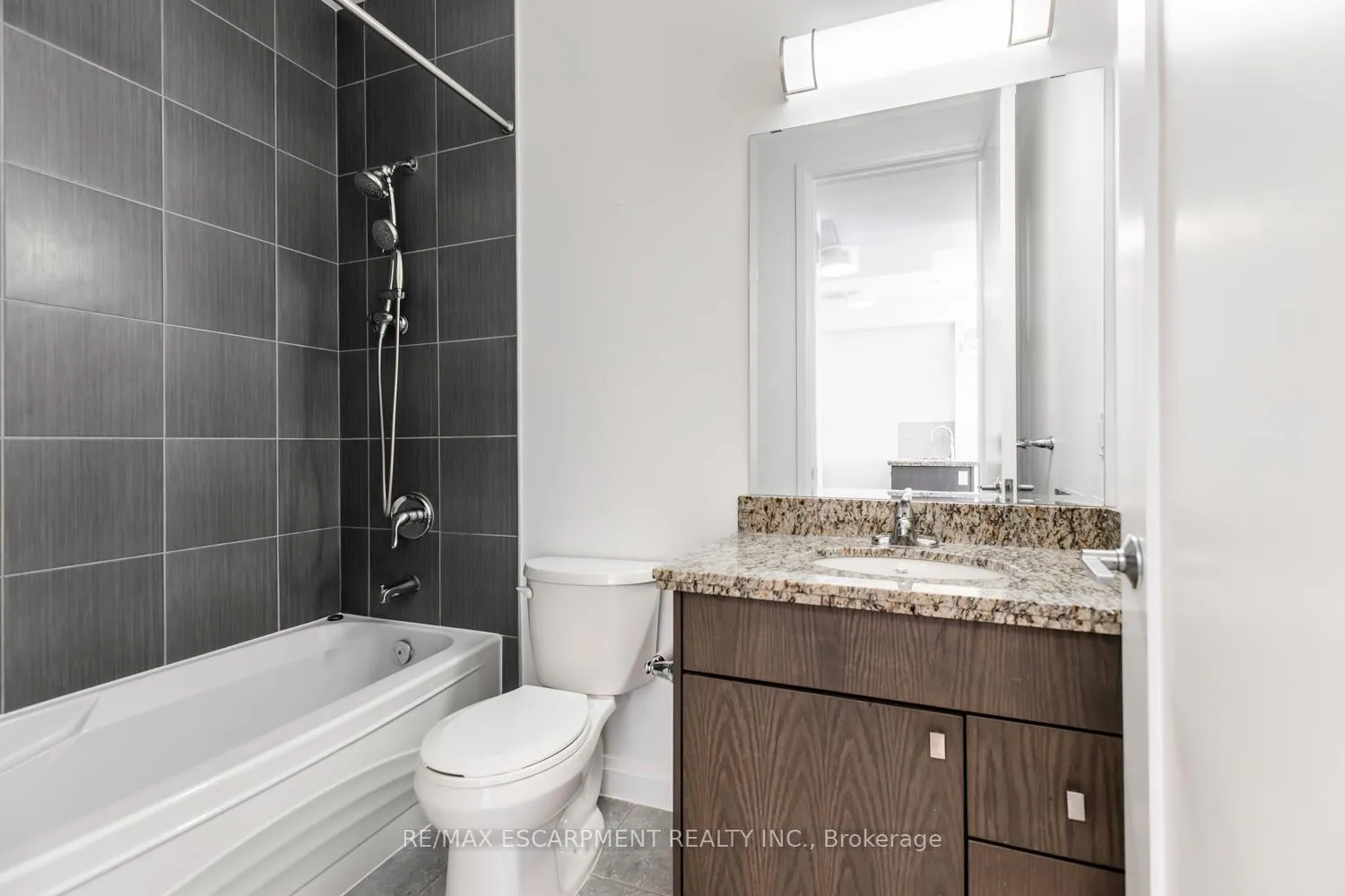 Photo 26 of Unit 1003, 112 King Street, Hamilton, Beasley — HOMEH