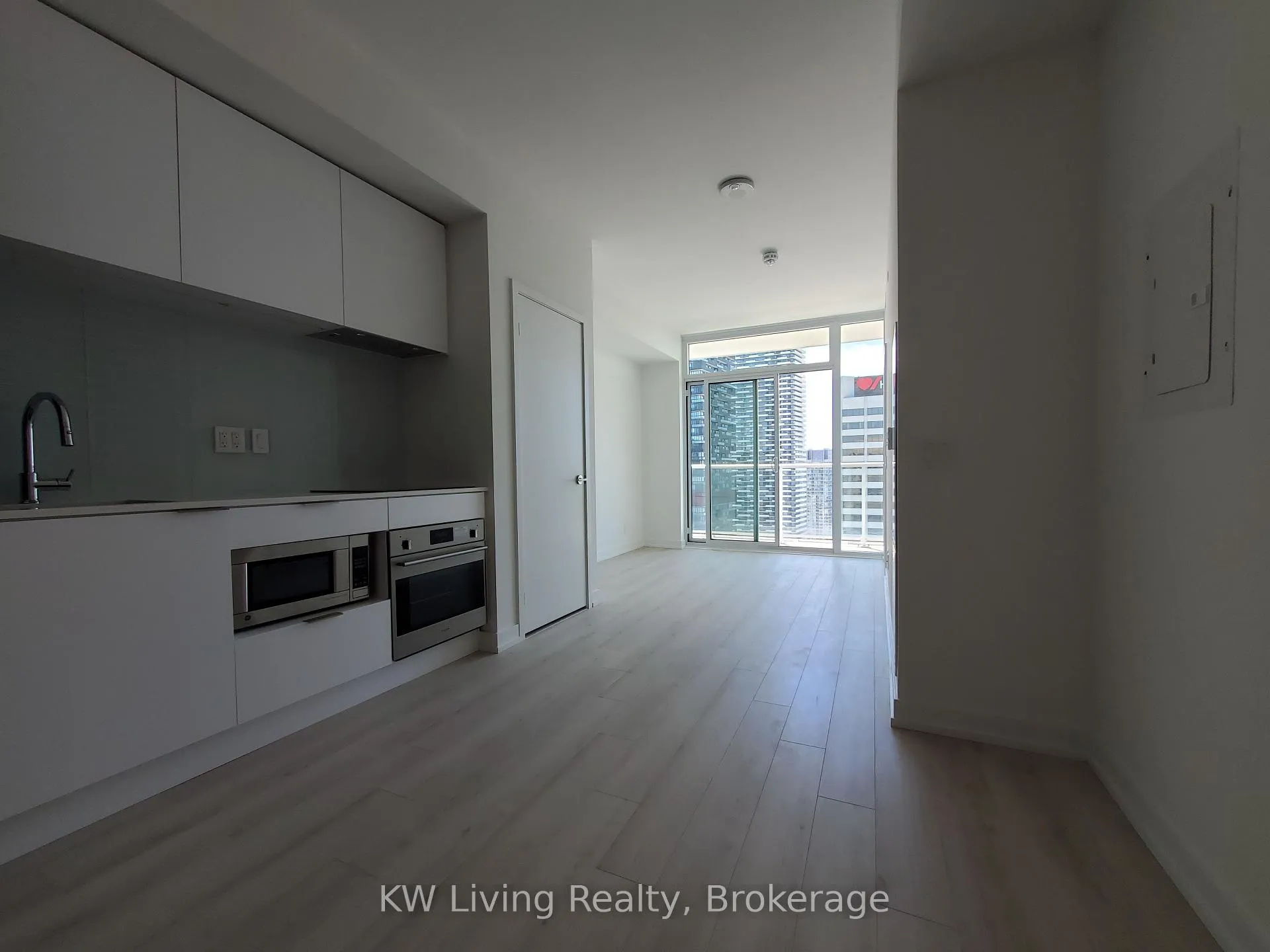 Photo 10 of Unit 2906, 33 Helendale Avenue, Toronto, Yonge-Eglinton — HOMEH