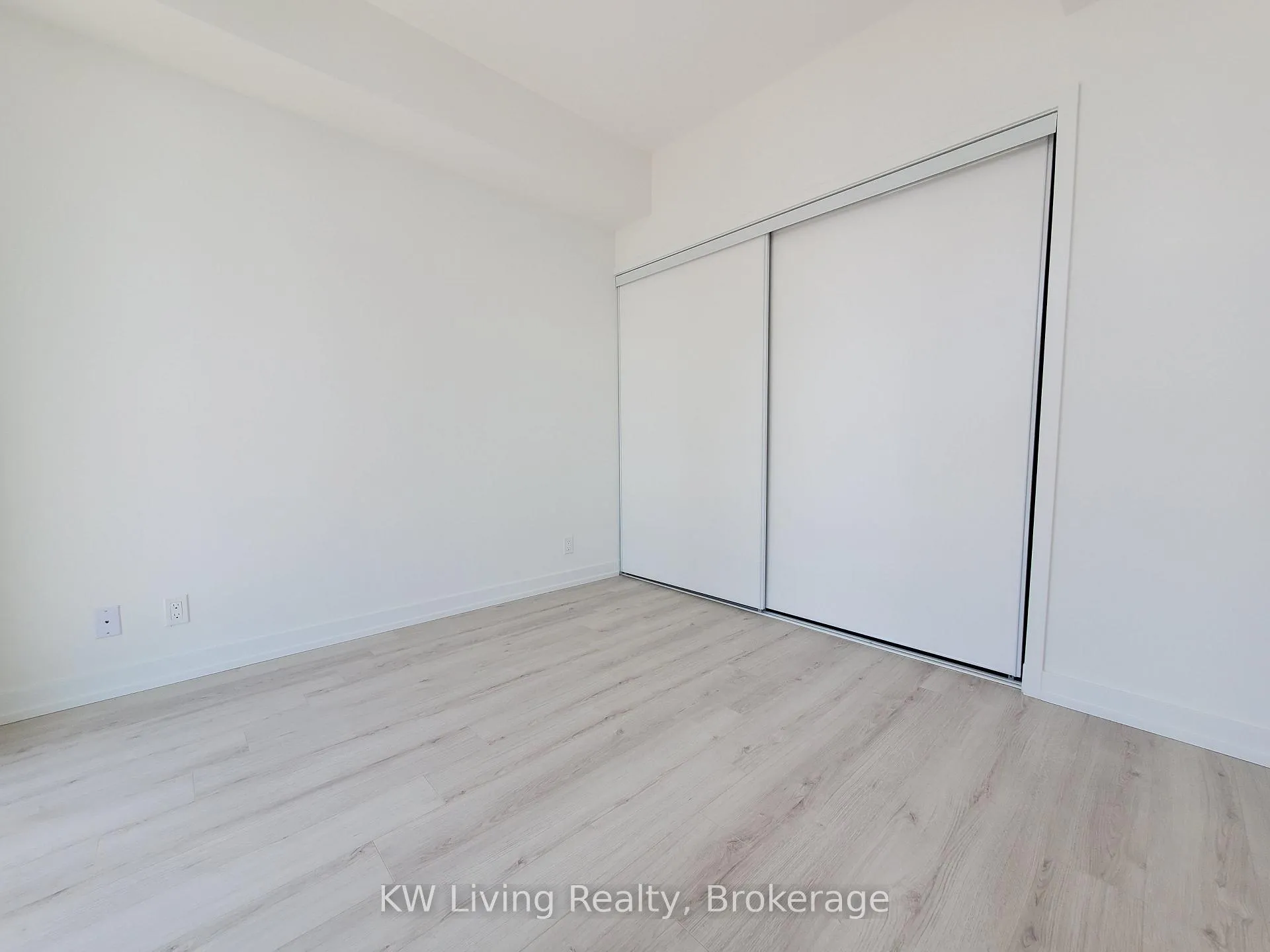 Photo 12 of Unit 2906, 33 Helendale Avenue, Toronto, Yonge-Eglinton — HOMEH