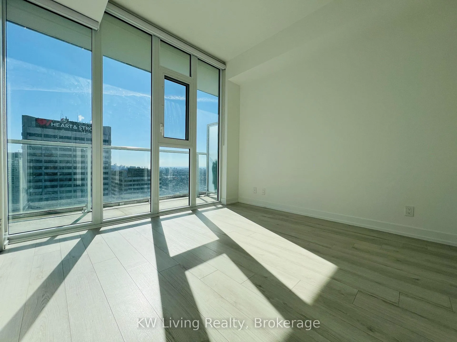 Photo 16 of Unit 2906, 33 Helendale Avenue, Toronto, Yonge-Eglinton — HOMEH