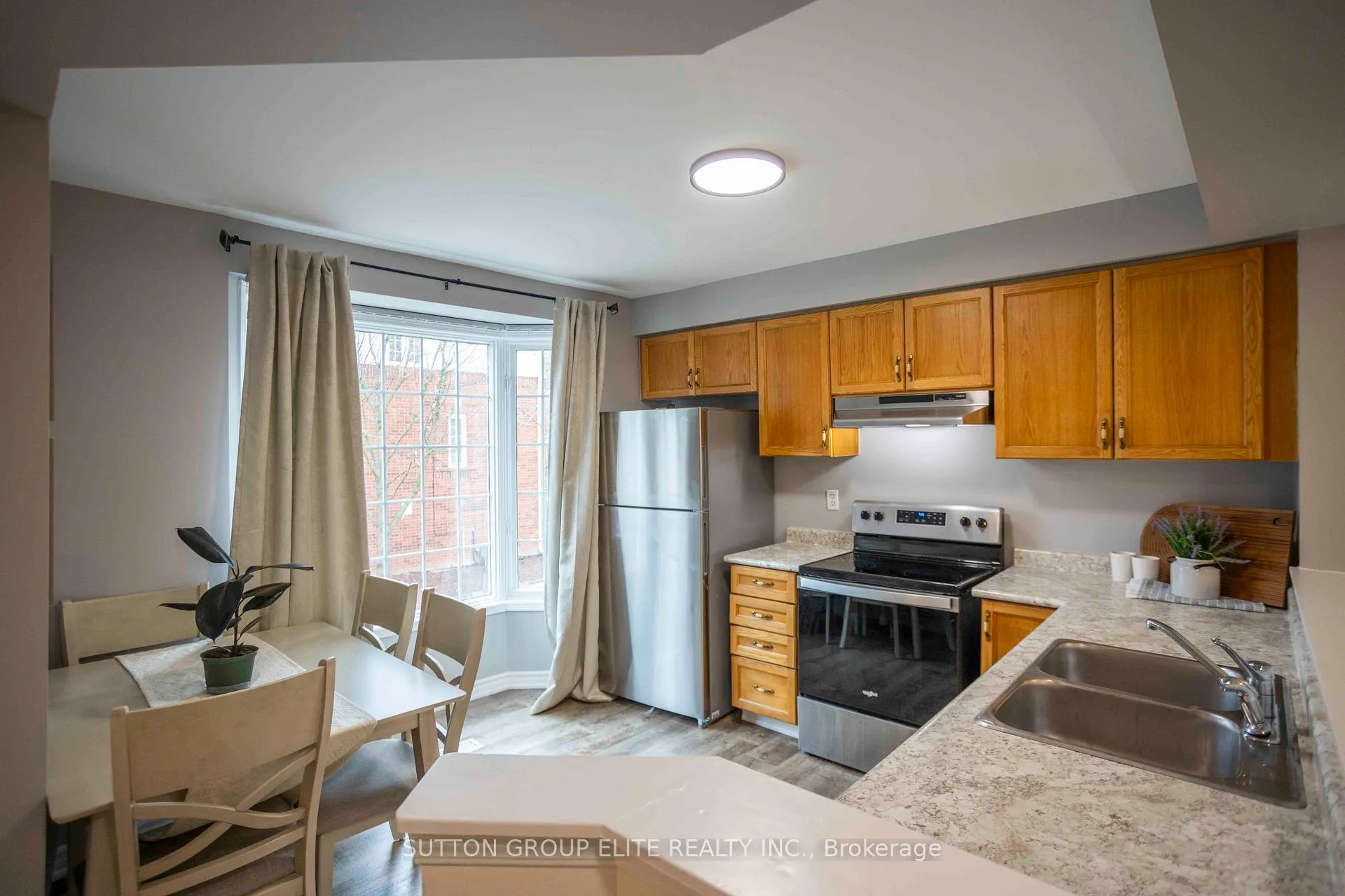 Photo 9 of 98 Mosaics Avenue, Aurora, Aurora Highlands — HOMEH