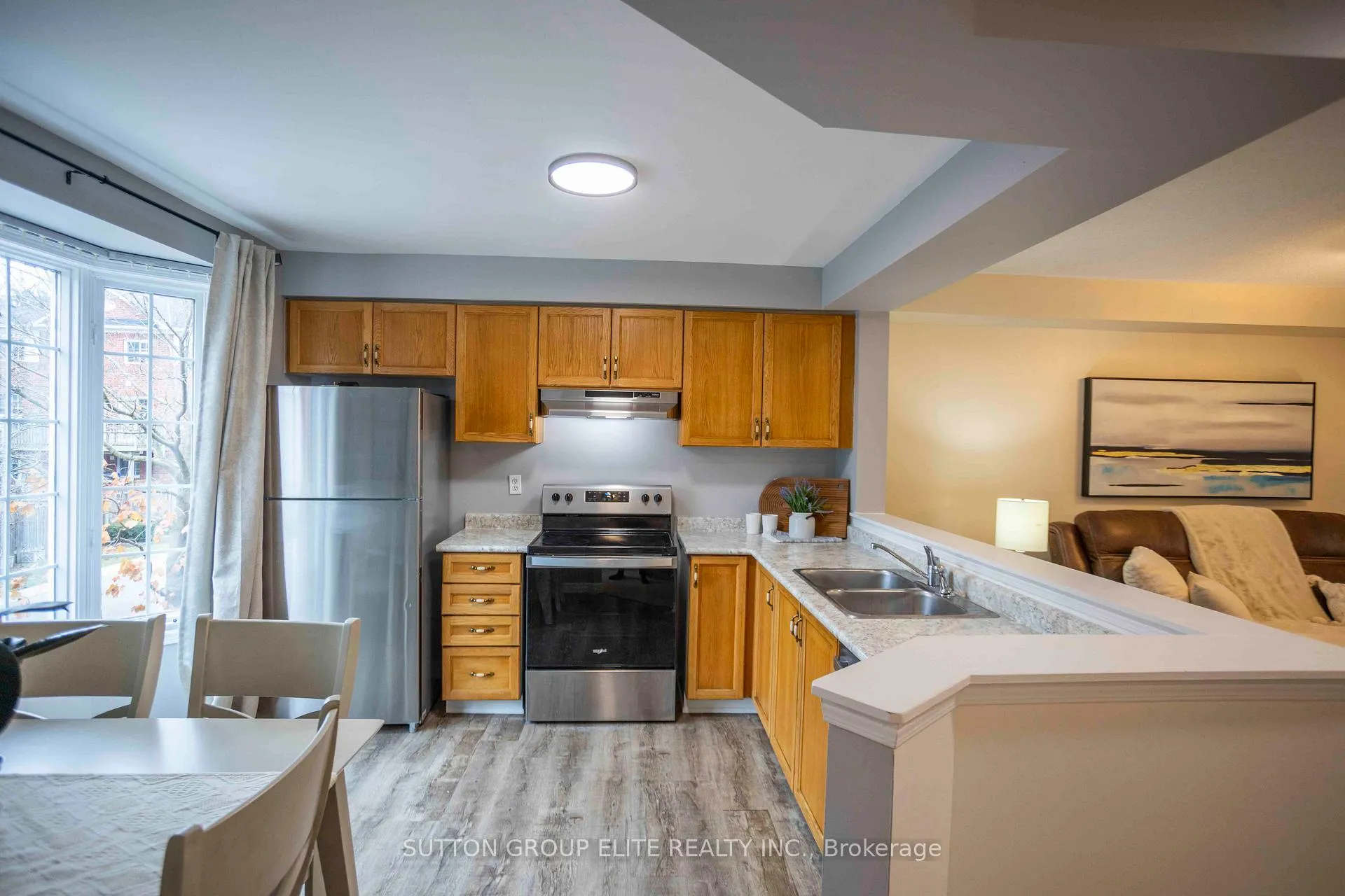 Photo 10 of 98 Mosaics Avenue, Aurora, Aurora Highlands — HOMEH