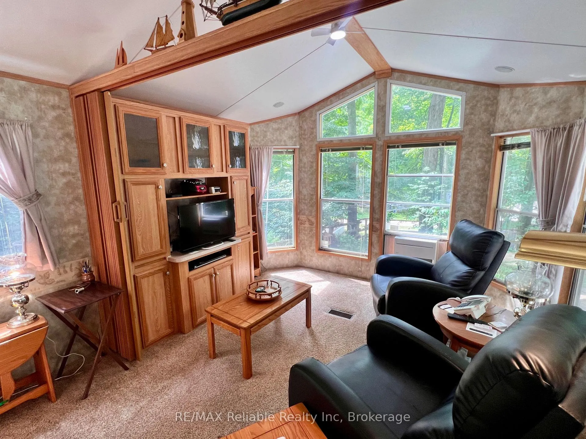 Photo 8 of Unit 112, 33999 Pridham Road, Bluewater, Bayfield — HOMEH