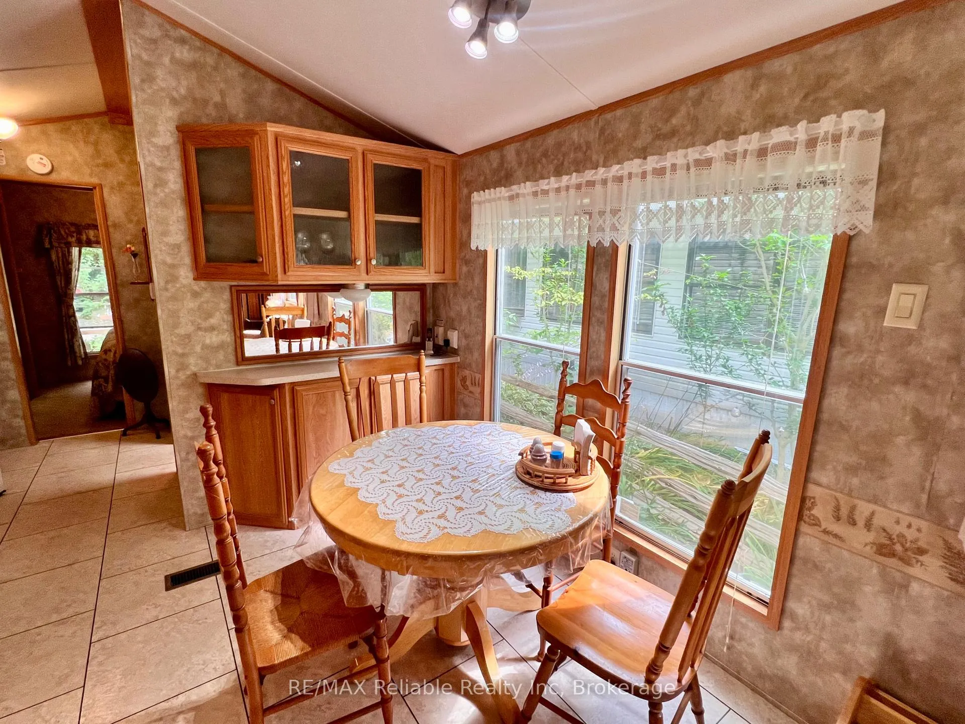 Photo 17 of Unit 112, 33999 Pridham Road, Bluewater, Bayfield — HOMEH