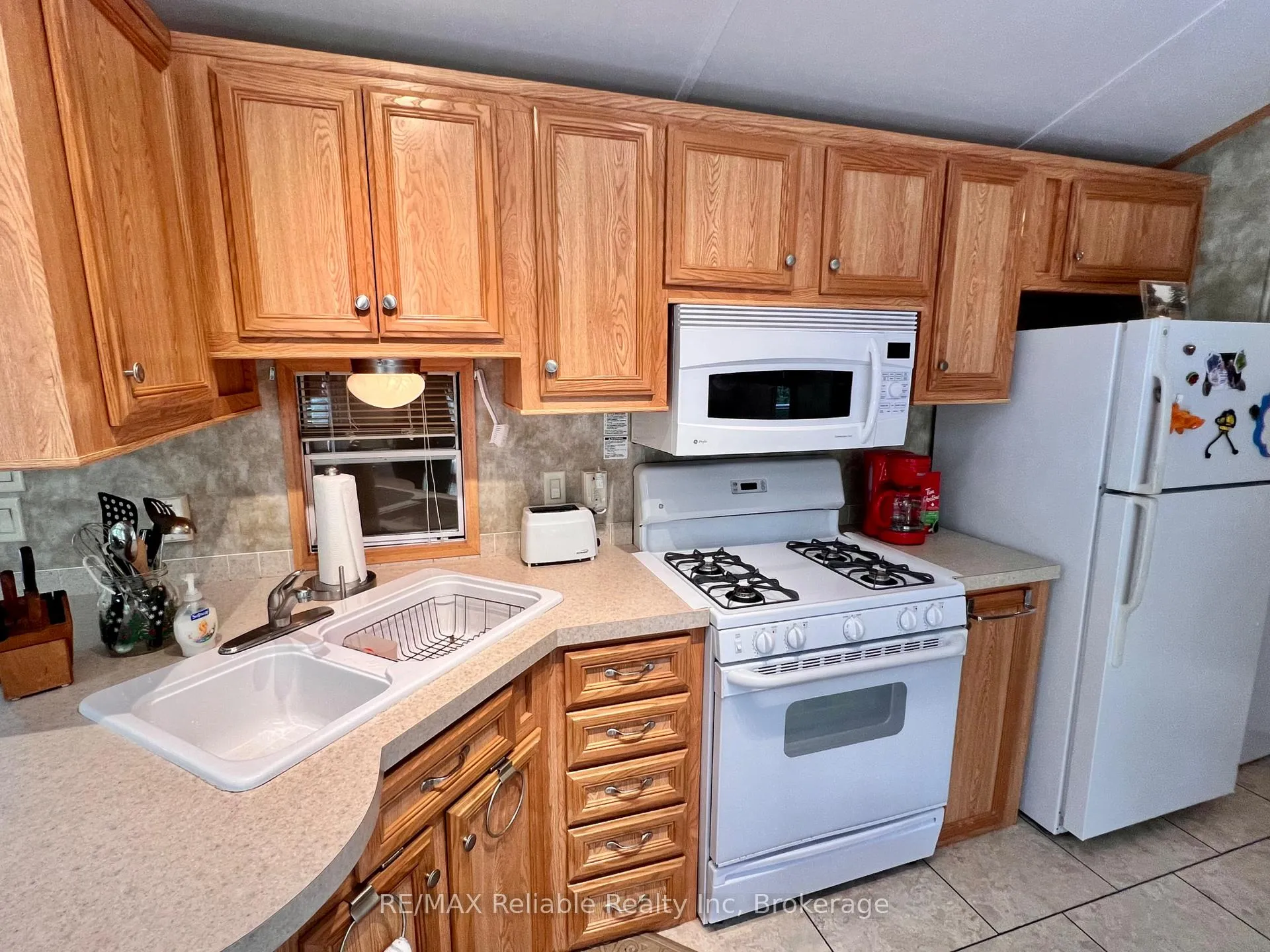 Photo 24 of Unit 112, 33999 Pridham Road, Bluewater, Bayfield — HOMEH