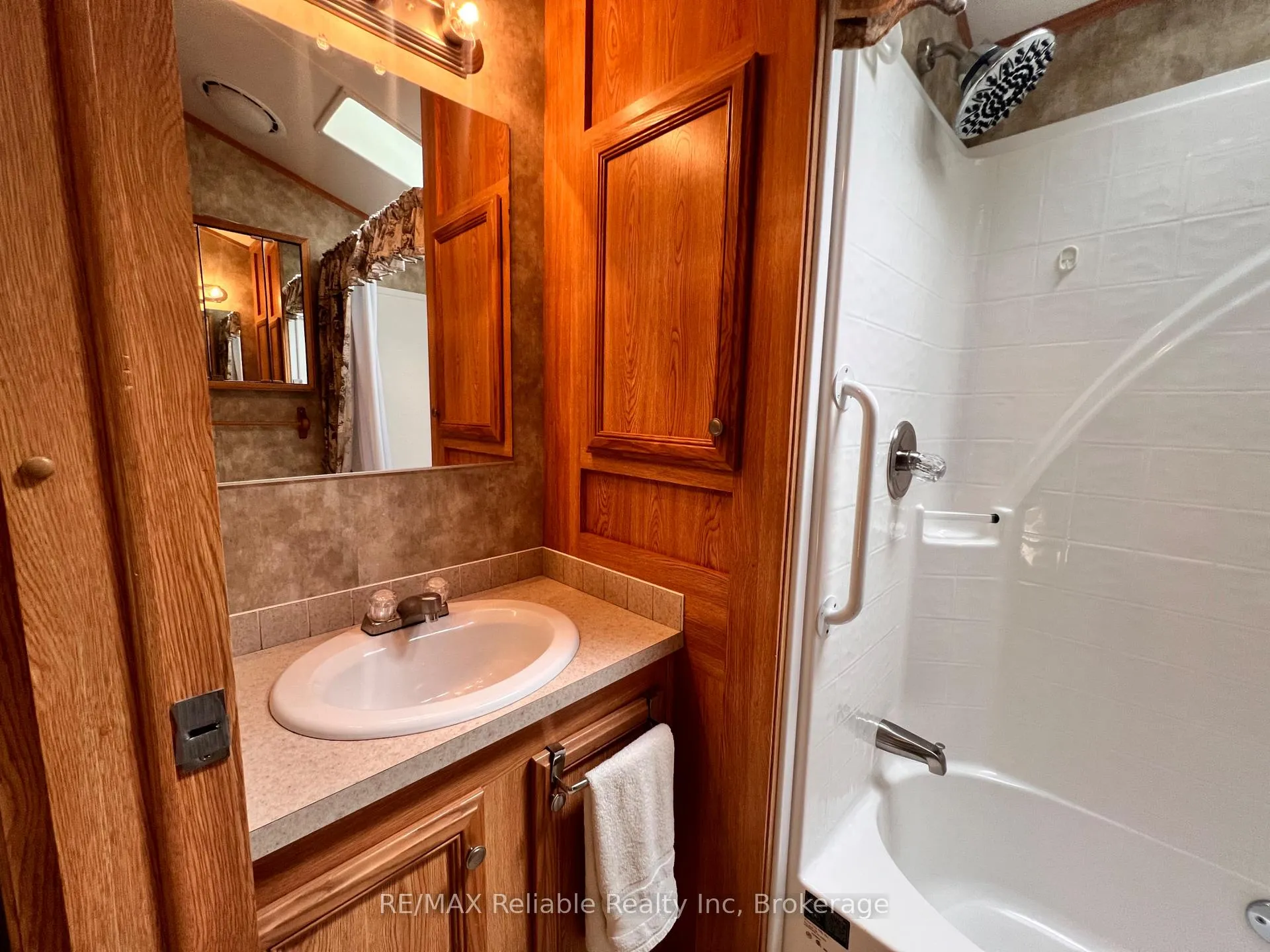 Photo 29 of Unit 112, 33999 Pridham Road, Bluewater, Bayfield — HOMEH
