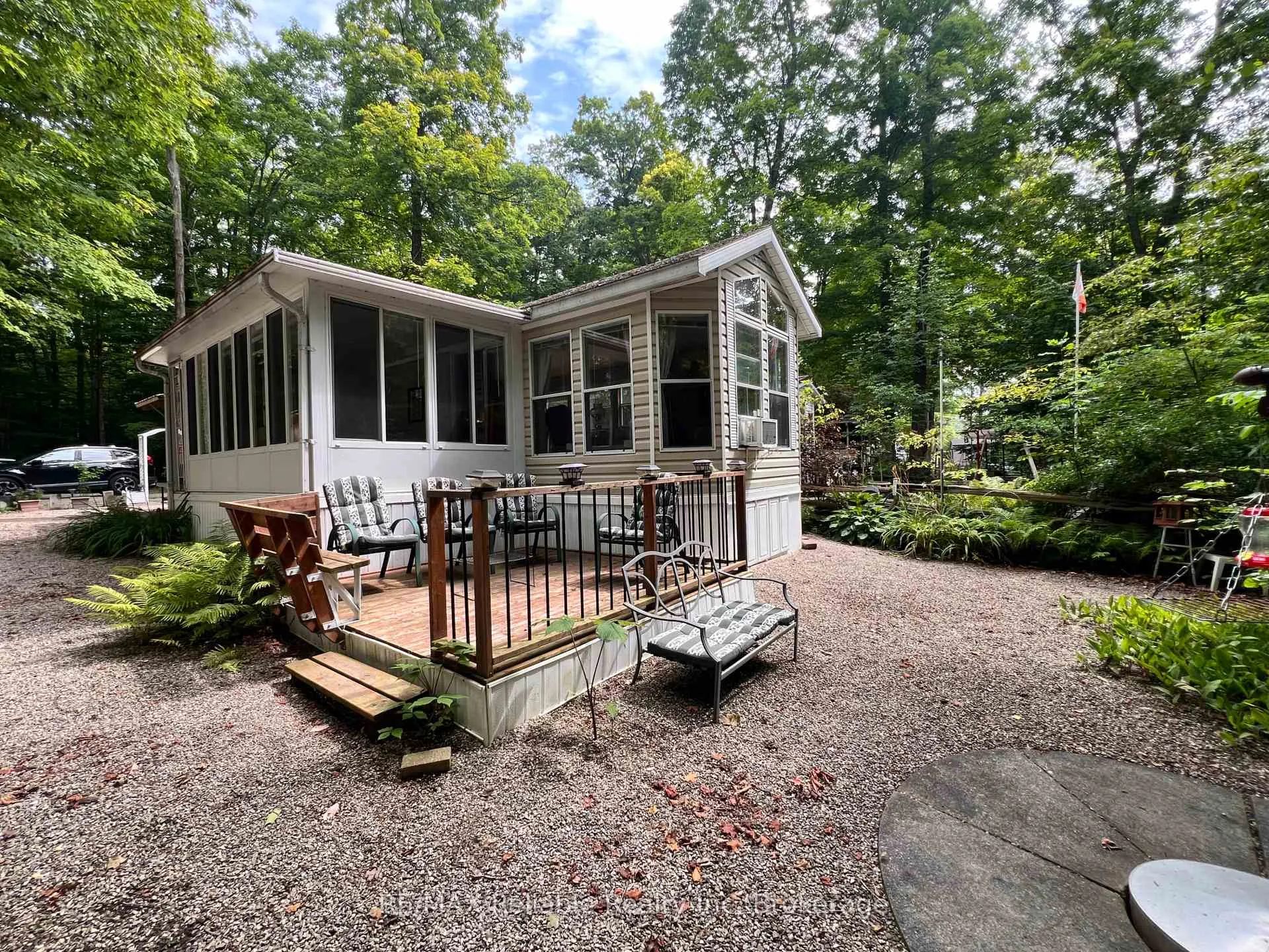 Photo 40 of Unit 112, 33999 Pridham Road, Bluewater, Bayfield — HOMEH