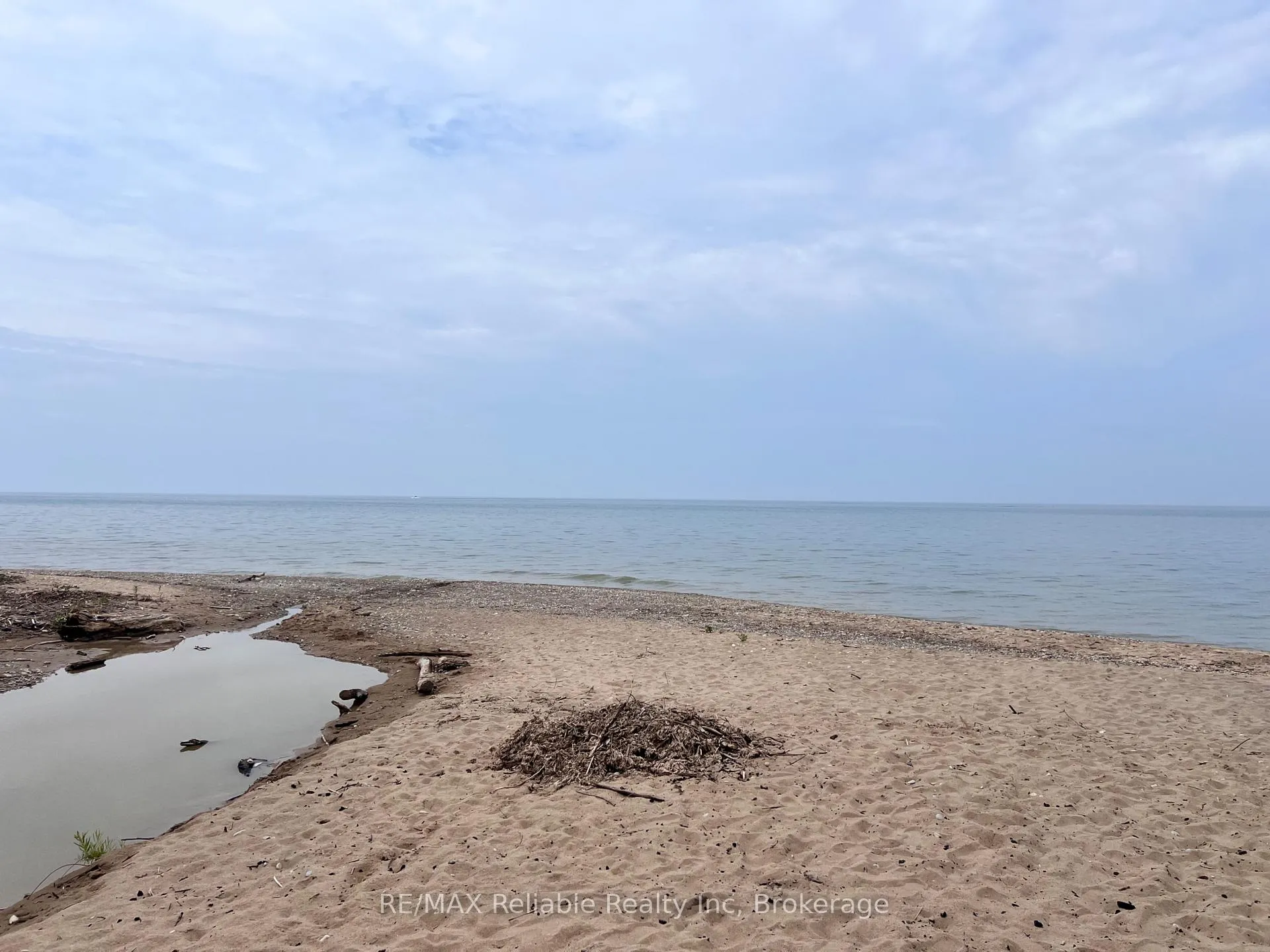 Photo 42 of Unit 112, 33999 Pridham Road, Bluewater, Bayfield — HOMEH