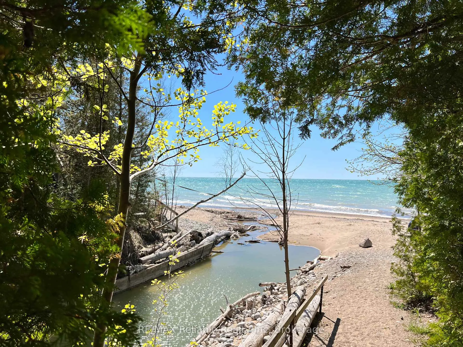 Photo 43 of Unit 112, 33999 Pridham Road, Bluewater, Bayfield — HOMEH