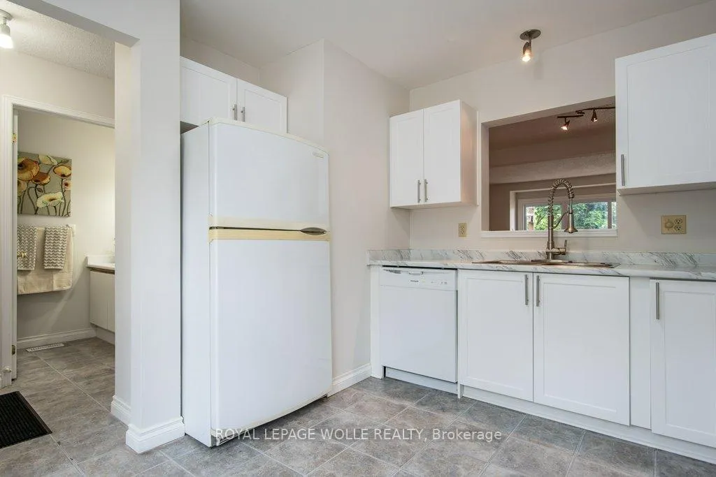 Photo 15 of Unit 22, 250 Keats Way, Waterloo, Beechwood — HOMEH