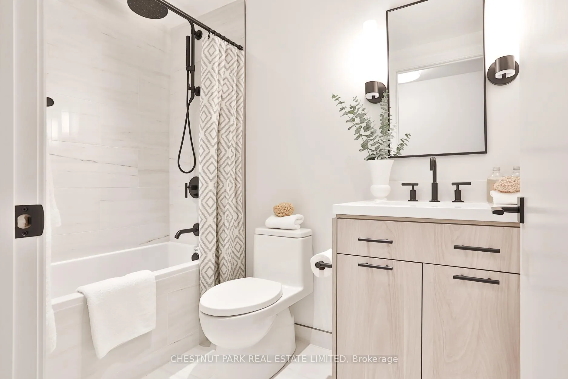 Photo 17 of Unit 603, 1 Strathgowan Avenue, Toronto, Lawrence Park South — HOMEH
