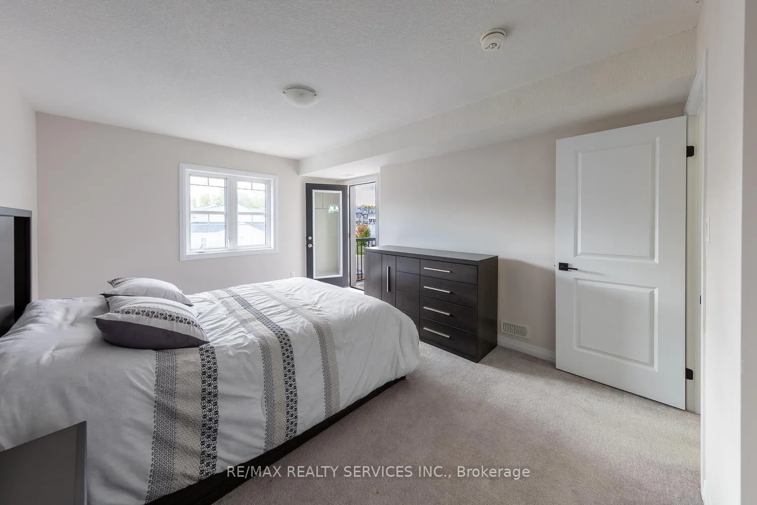Photo 20 of Unit 17E, 1989 Ottawa Street S, Kitchener — HOMEH