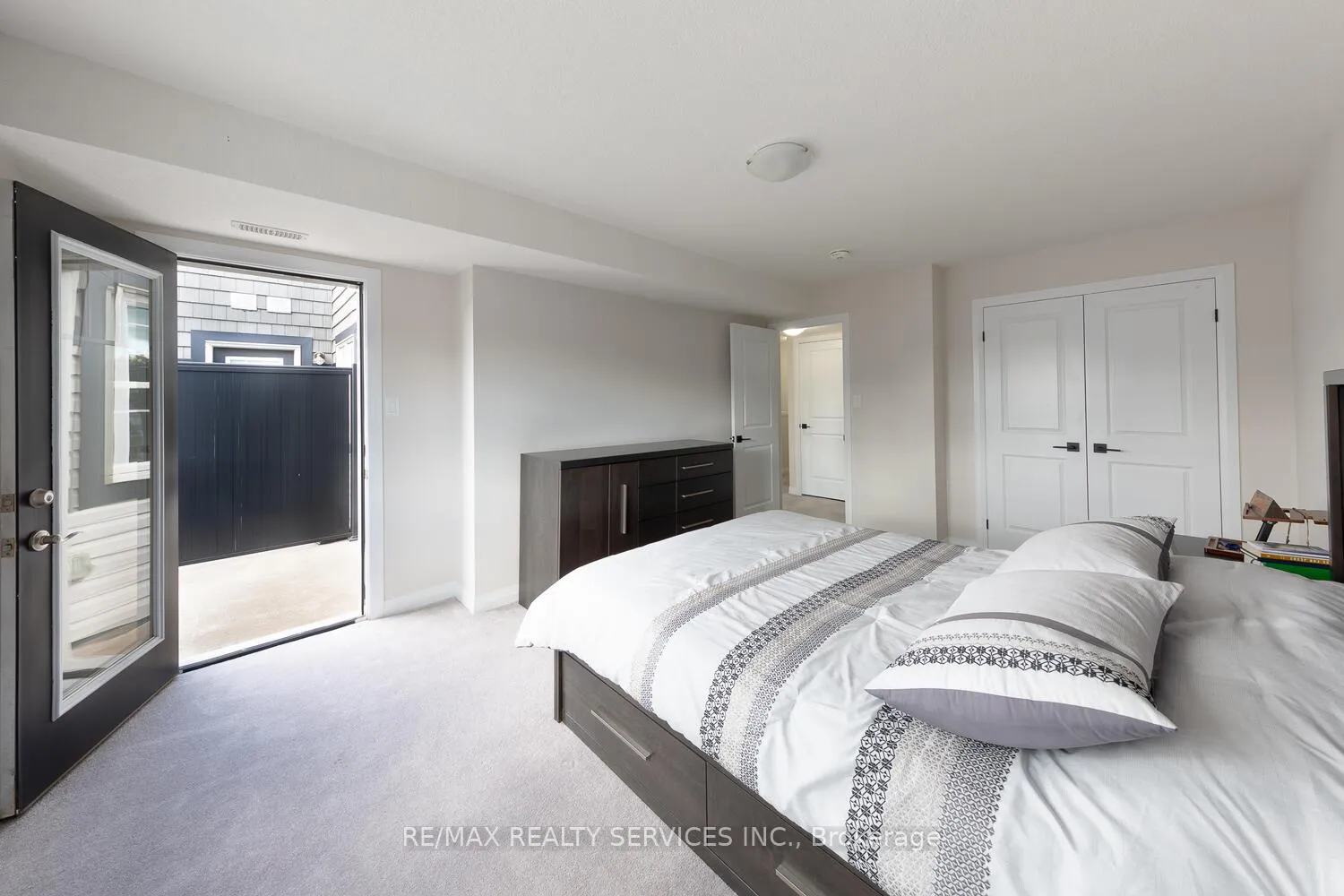 Photo 21 of Unit 17E, 1989 Ottawa Street S, Kitchener — HOMEH