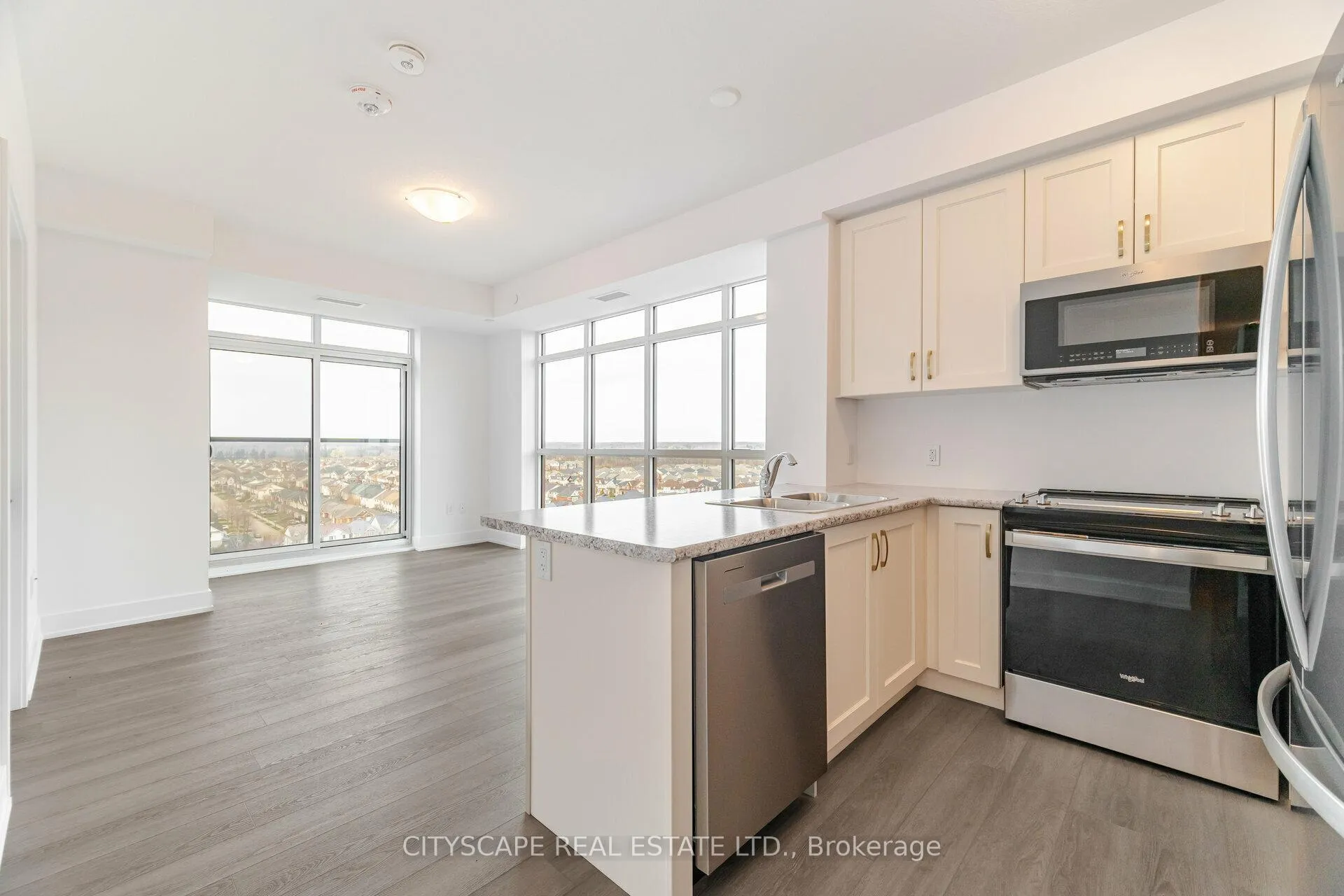 Photo 15 of Unit 1105, 460 Dundas Street E, Hamilton, Waterdown — HOMEH