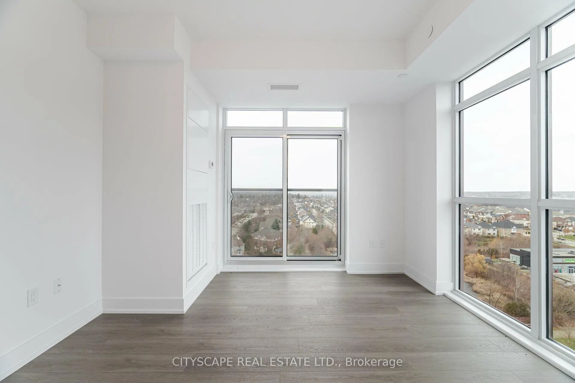 Photo 18 of Unit 1105, 460 Dundas Street E, Hamilton, Waterdown — HOMEH