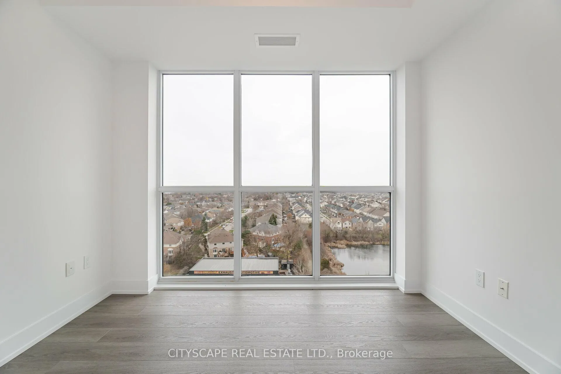 Photo 28 of Unit 1105, 460 Dundas Street E, Hamilton, Waterdown — HOMEH