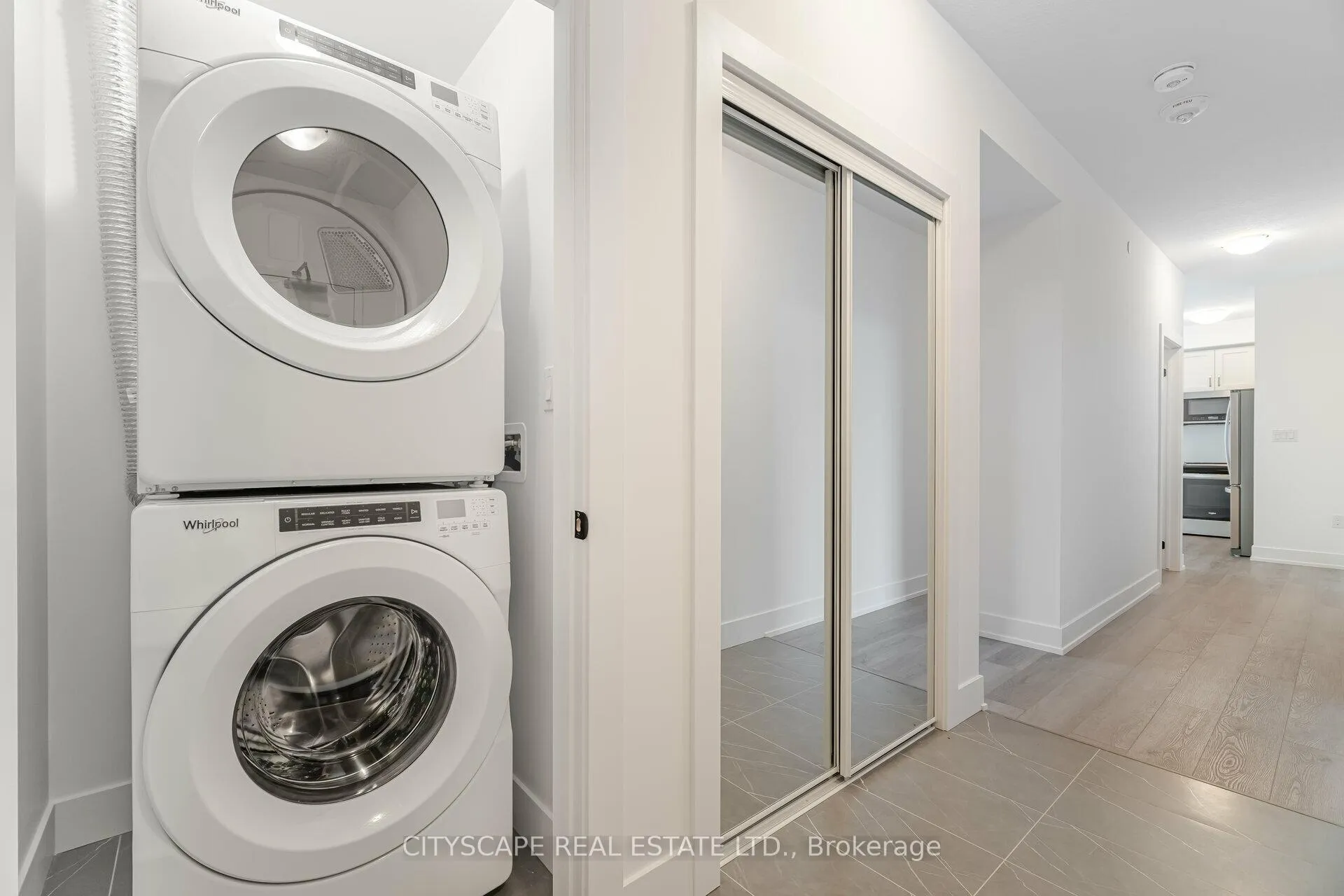 Photo 31 of Unit 1105, 460 Dundas Street E, Hamilton, Waterdown — HOMEH