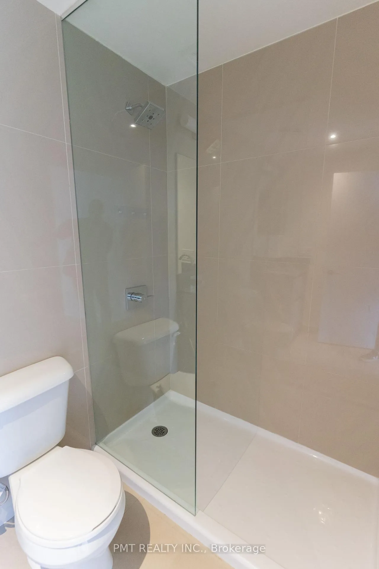Photo 8 of Unit 424, 30 Baseball Place, Toronto, South Riverdale — HOMEH