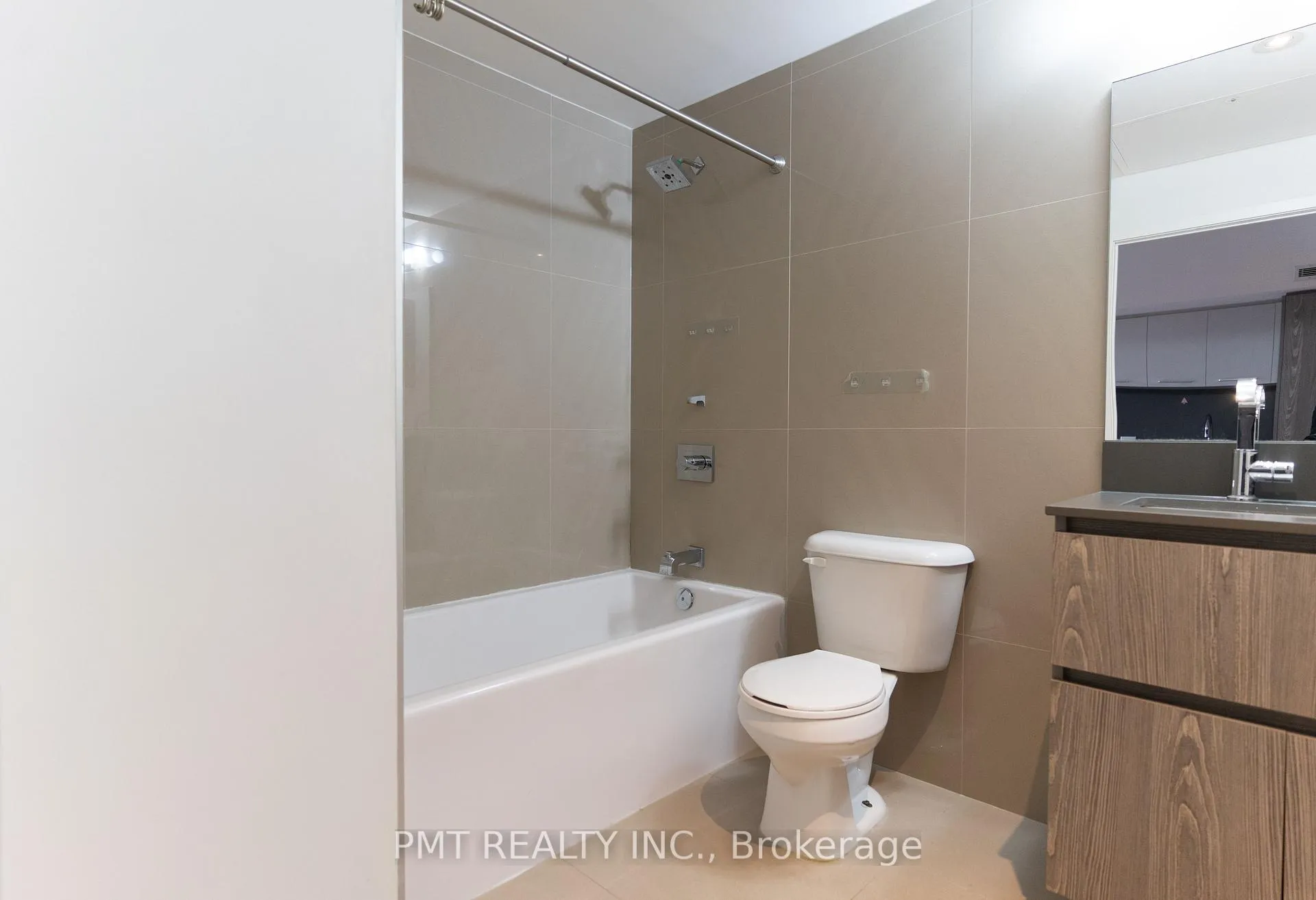 Photo 10 of Unit 424, 30 Baseball Place, Toronto, South Riverdale — HOMEH