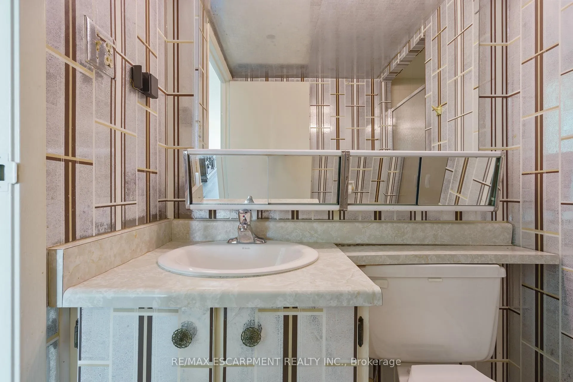 Photo 32 of Unit 2203, 75 Queen Street N, Hamilton, Strathcona — HOMEH