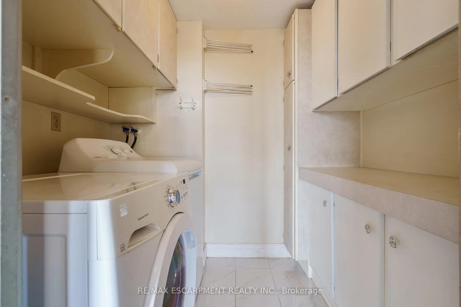 Photo 39 of Unit 2203, 75 Queen Street N, Hamilton, Strathcona — HOMEH