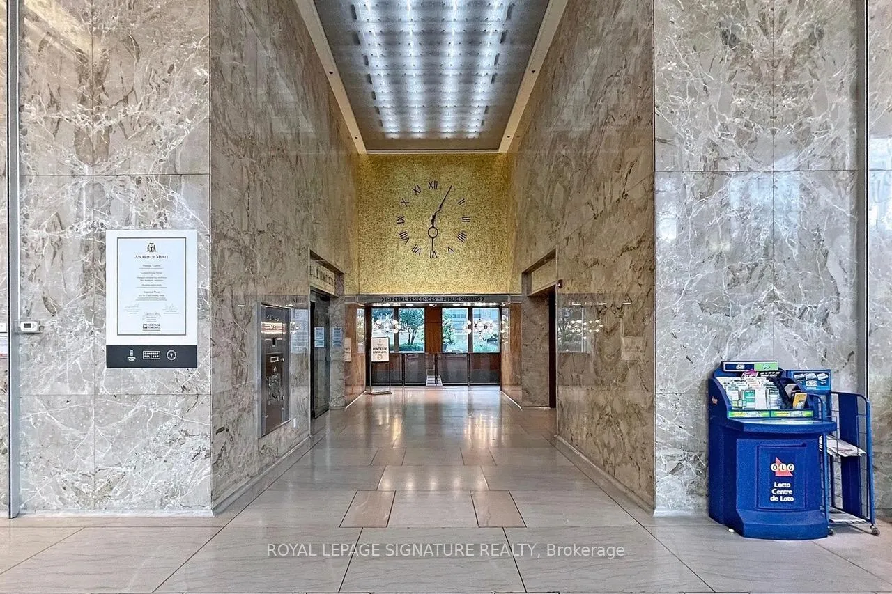 Photo 2 of Unit 1419, 111 St Clair Avenue W, Toronto, Yonge-St. Clair — HOMEH