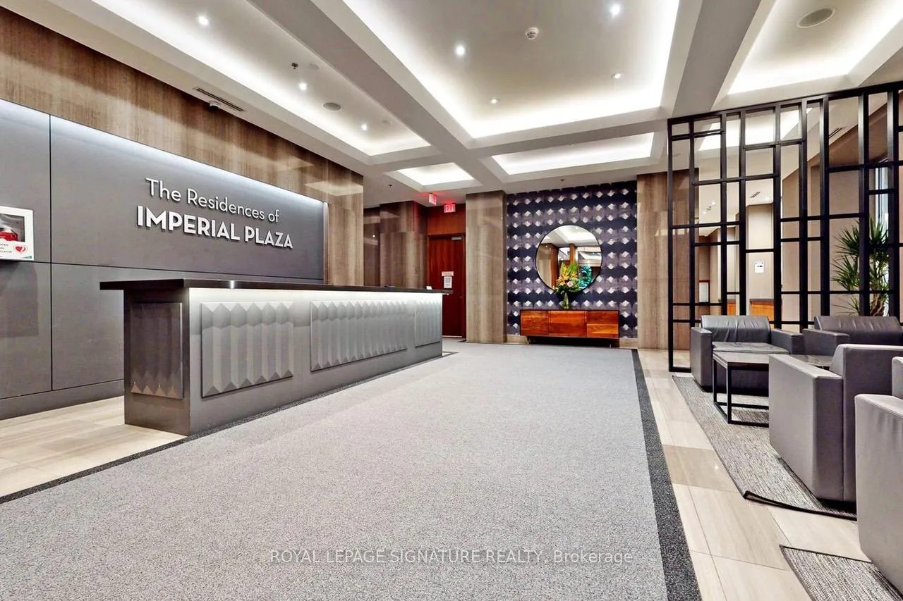 Photo 5 of Unit 1419, 111 St Clair Avenue W, Toronto, Yonge-St. Clair — HOMEH