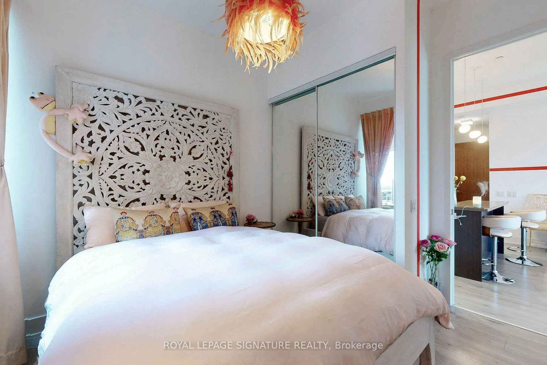 Photo 18 of Unit 1419, 111 St Clair Avenue W, Toronto, Yonge-St. Clair — HOMEH