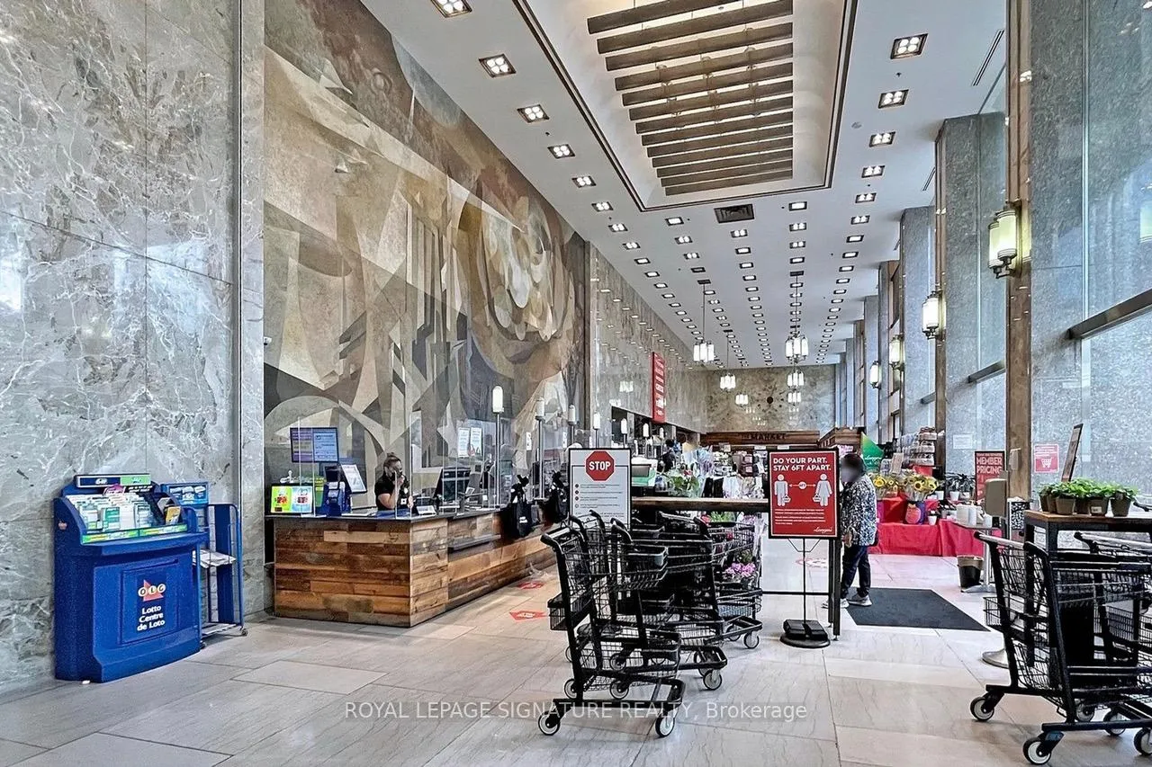Photo 22 of Unit 1419, 111 St Clair Avenue W, Toronto, Yonge-St. Clair — HOMEH