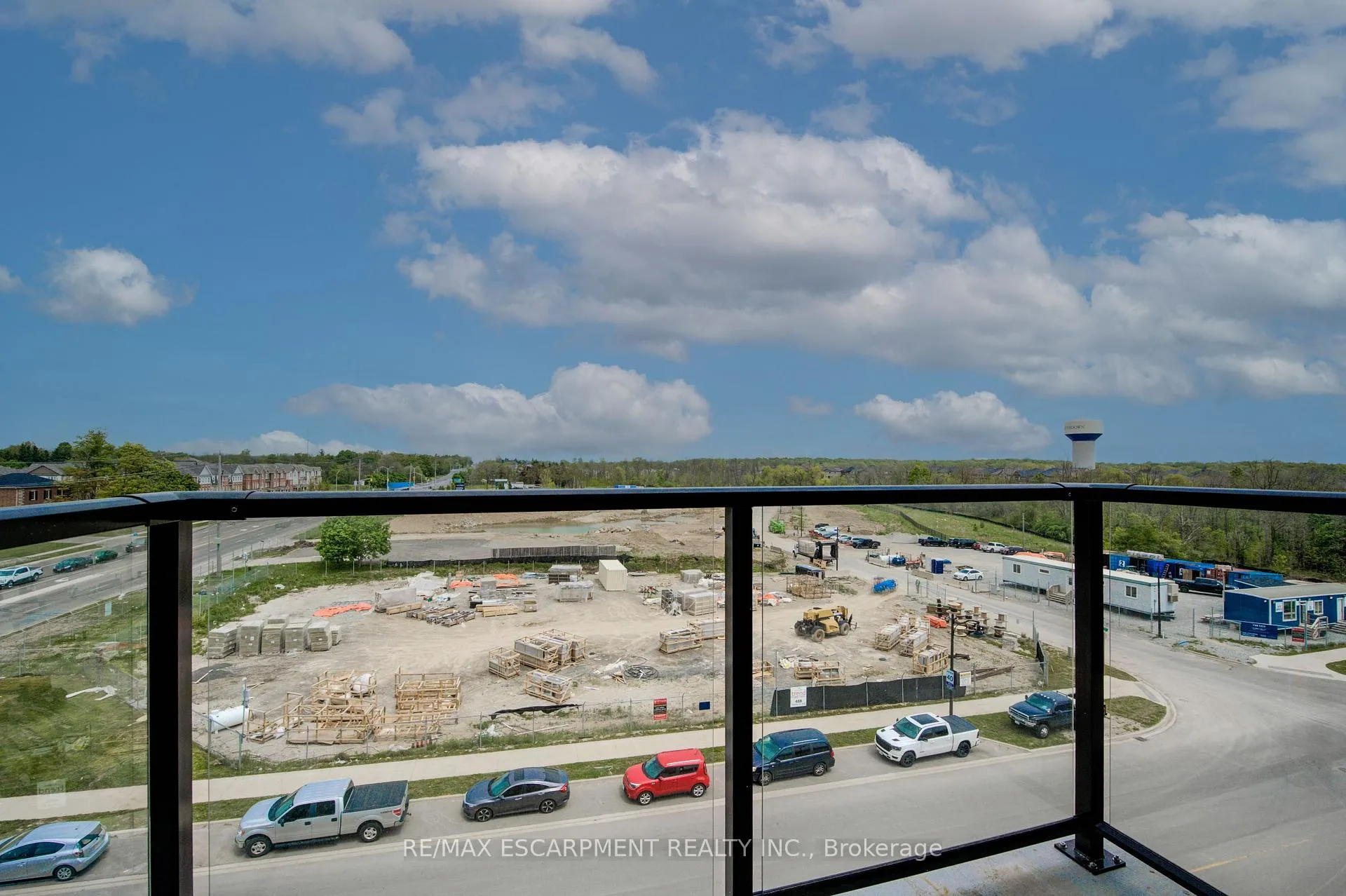 Photo 25 of Unit 528, 10 Mallard Trail E, Hamilton, Waterdown — HOMEH