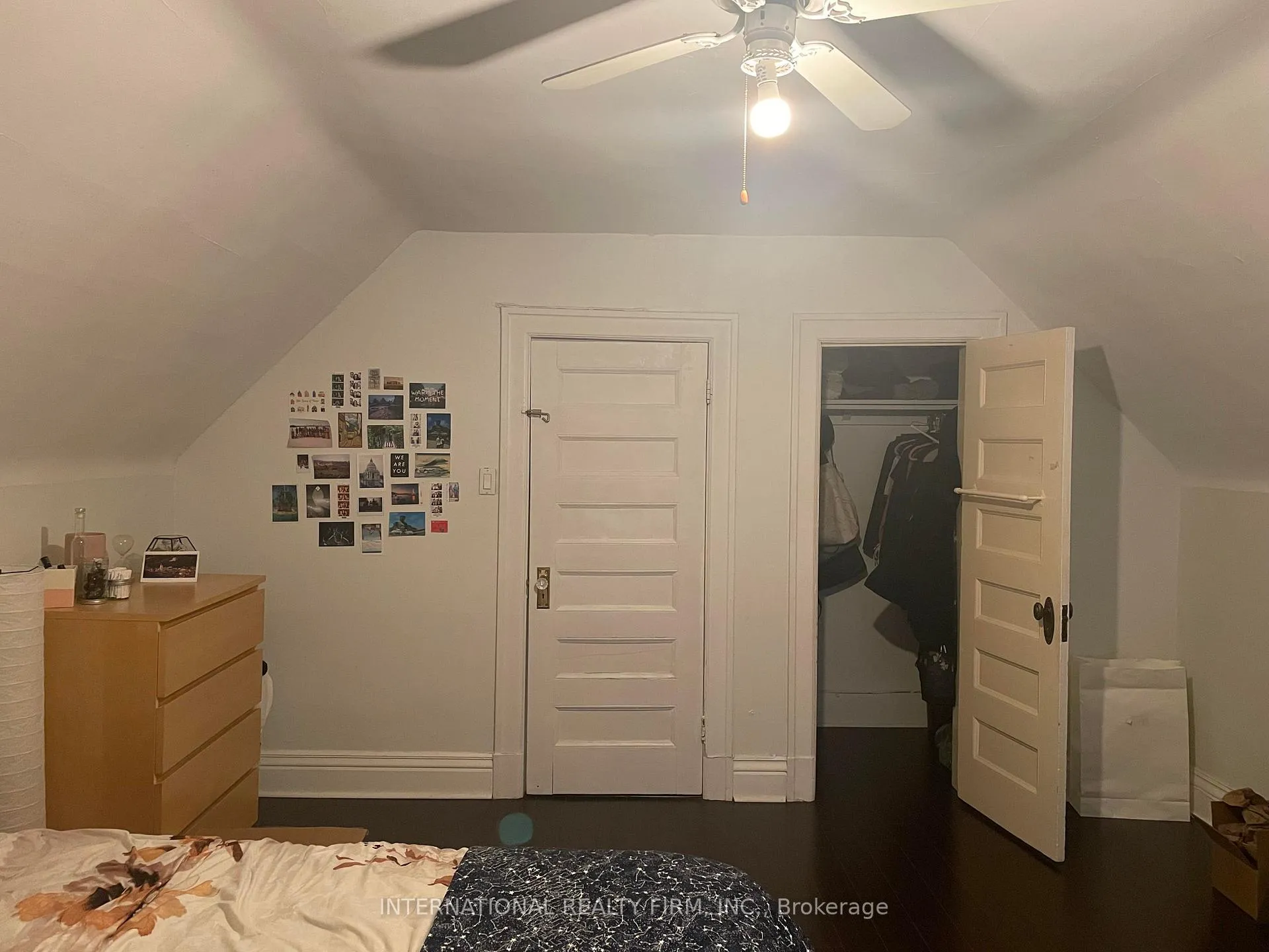 Photo 5 of Unit Unit D, 201 Madison Avenue, Toronto, The Annex — HOMEH