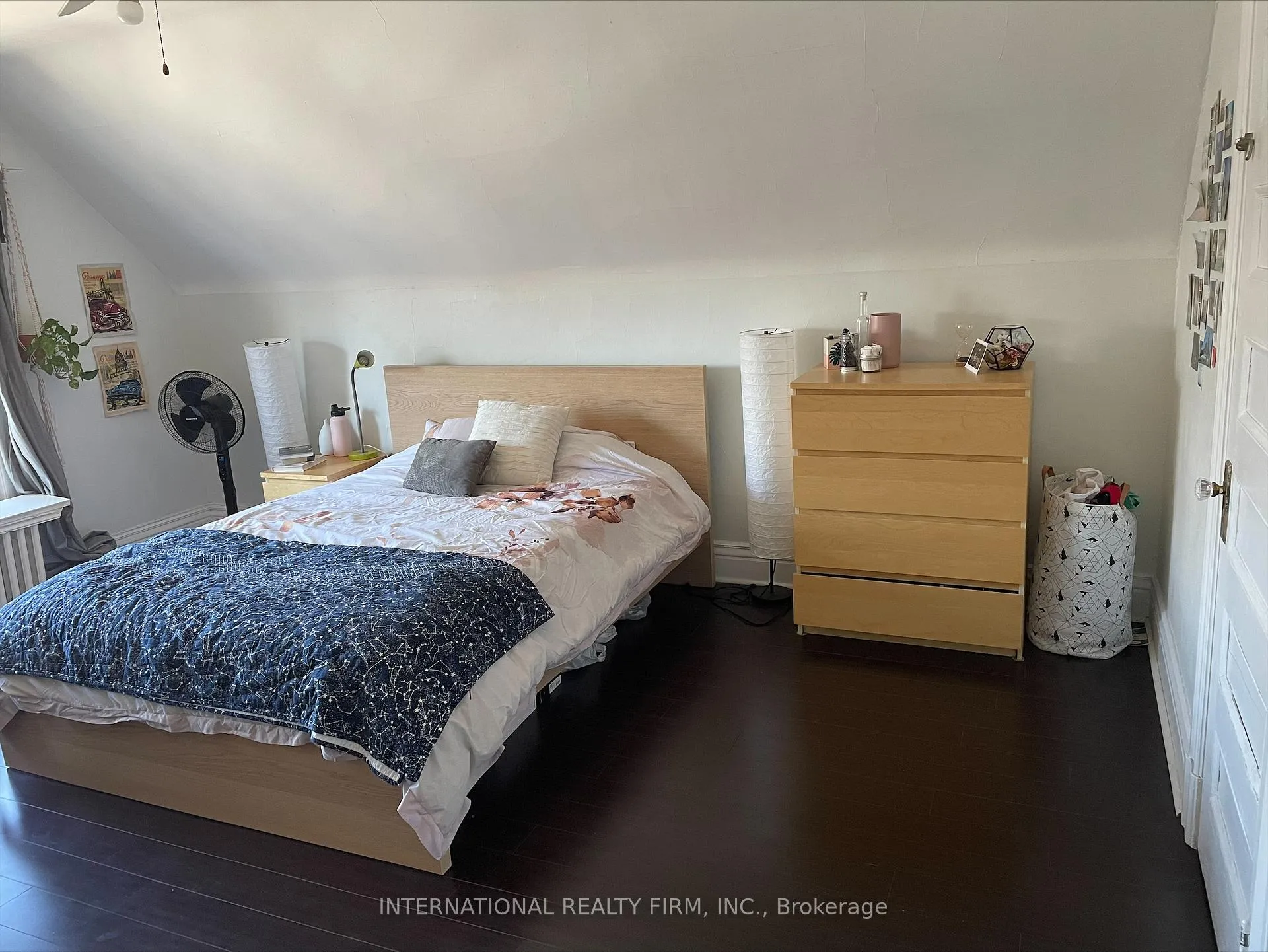 Photo 11 of Unit Unit D, 201 Madison Avenue, Toronto, The Annex — HOMEH
