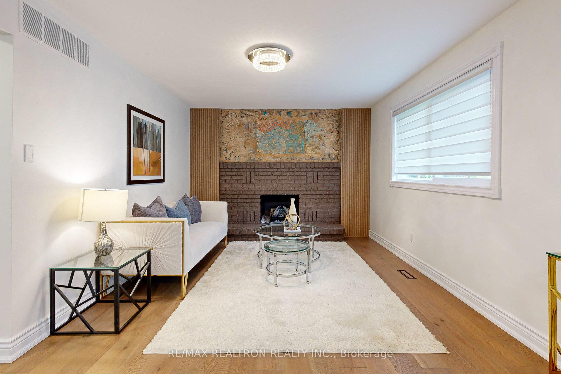 Photo 20 of 5 Illingworth Court, Aurora, Aurora Heights — HOMEH