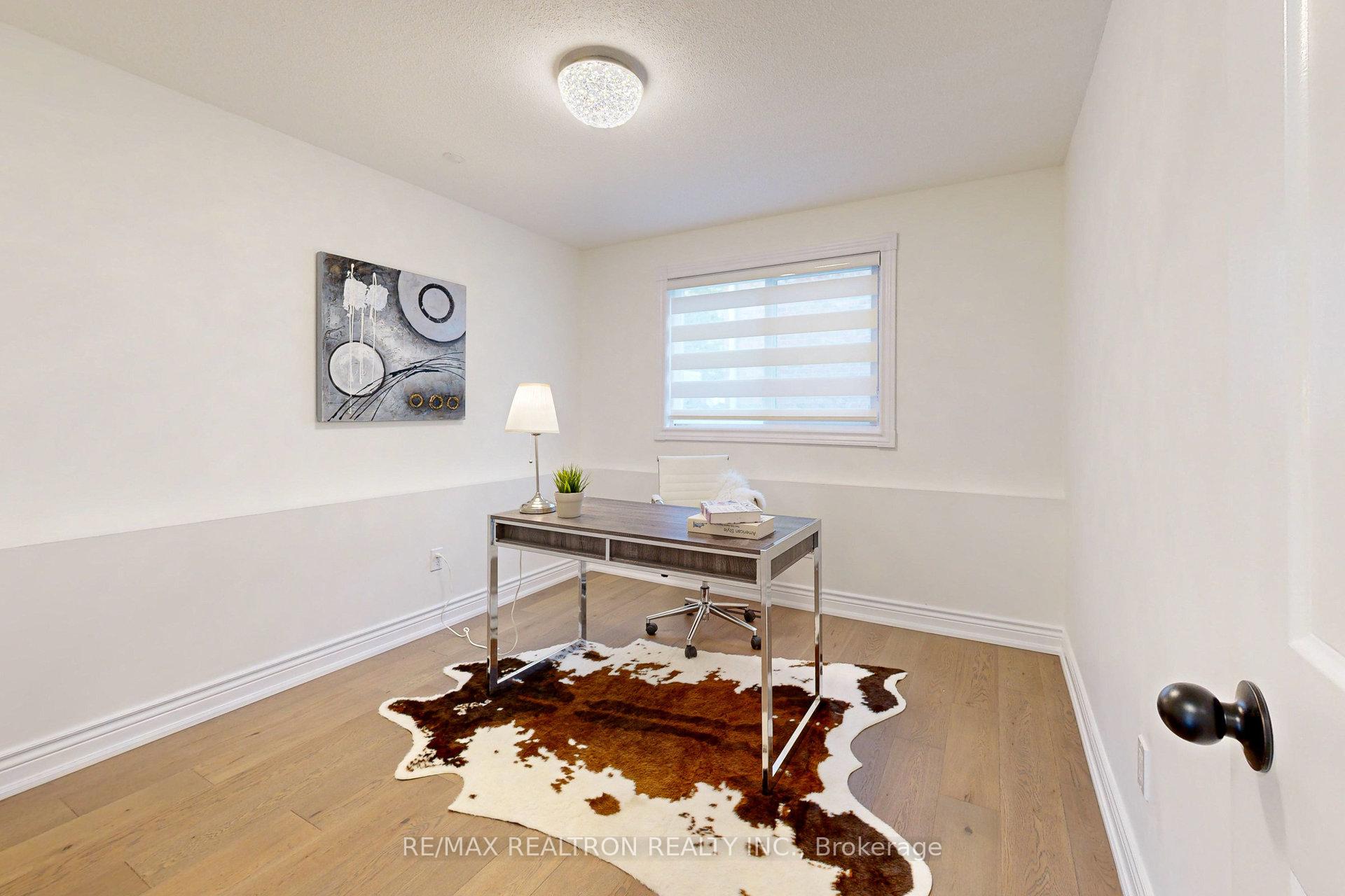 Photo 24 of 5 Illingworth Court, Aurora, Aurora Heights — HOMEH