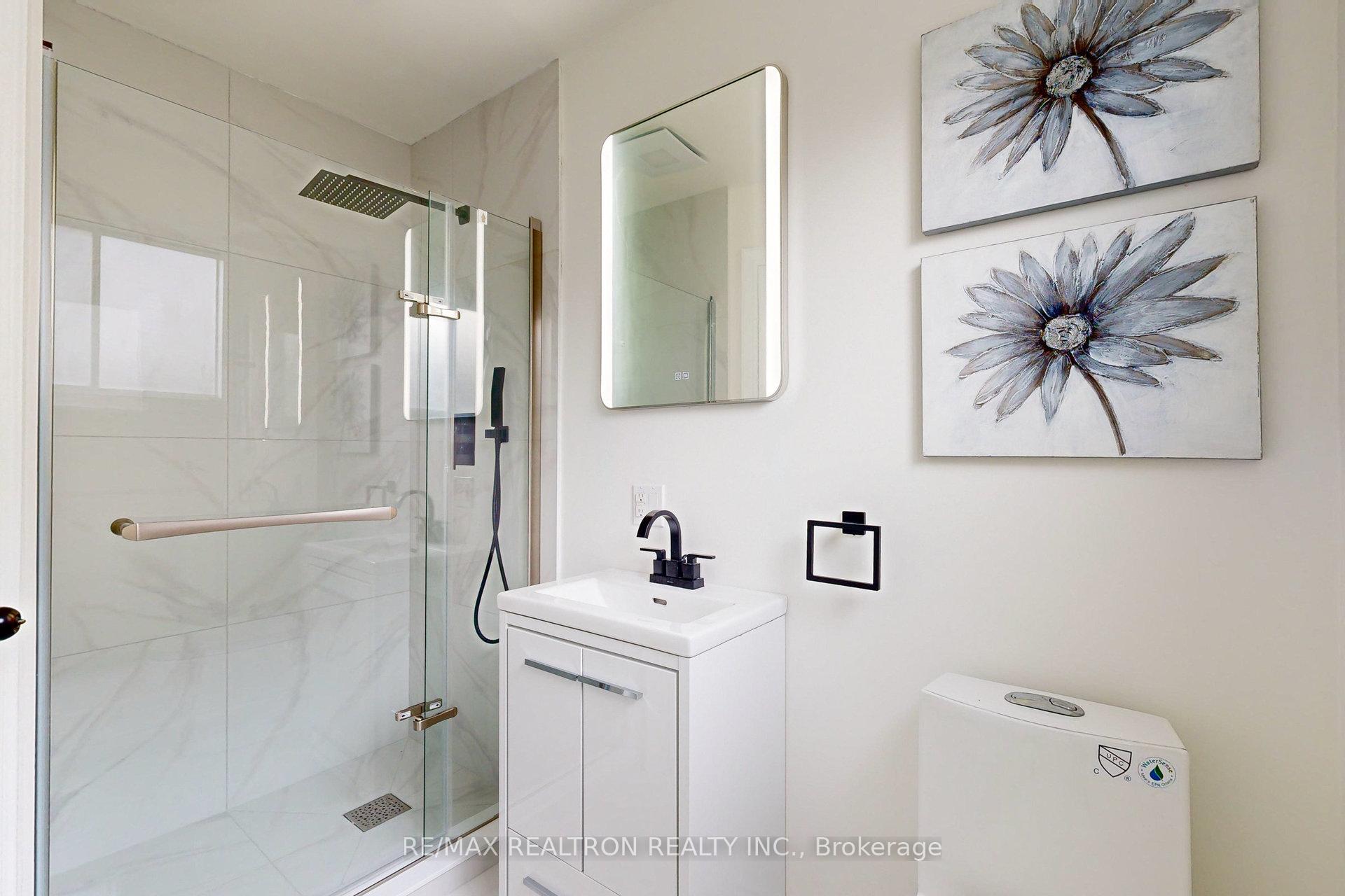 Photo 25 of 5 Illingworth Court, Aurora, Aurora Heights — HOMEH