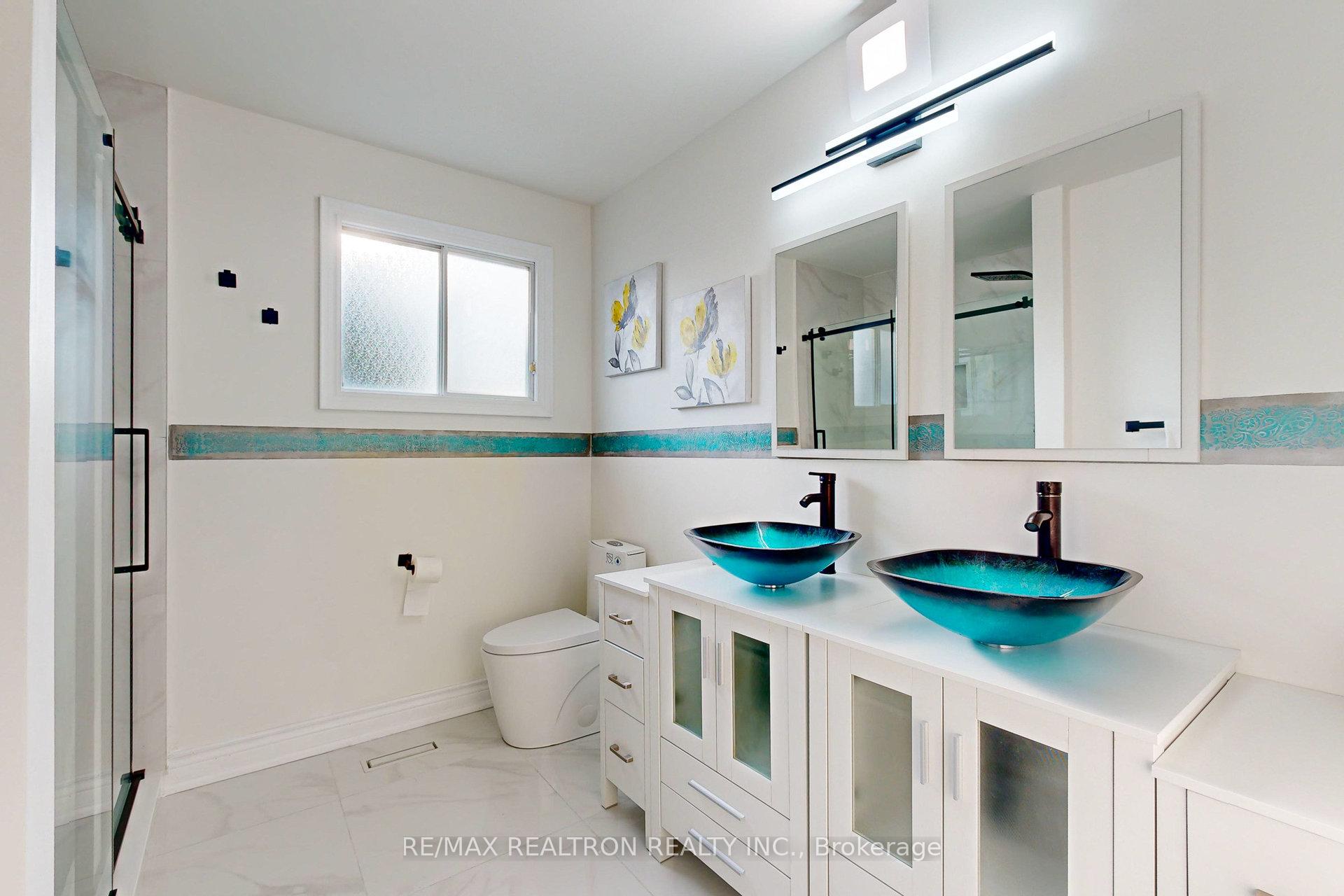 Photo 32 of 5 Illingworth Court, Aurora, Aurora Heights — HOMEH