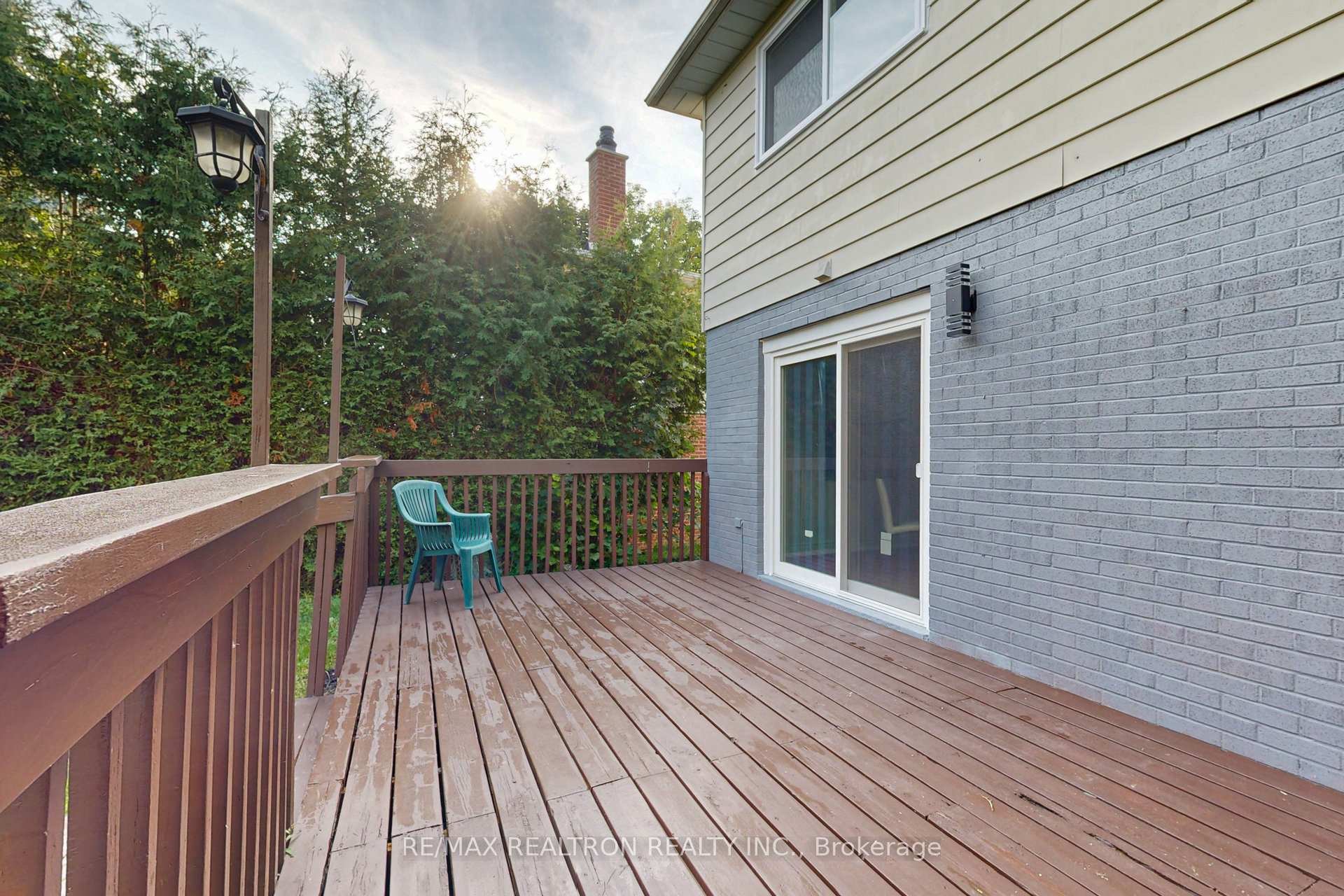 Photo 37 of 5 Illingworth Court, Aurora, Aurora Heights — HOMEH